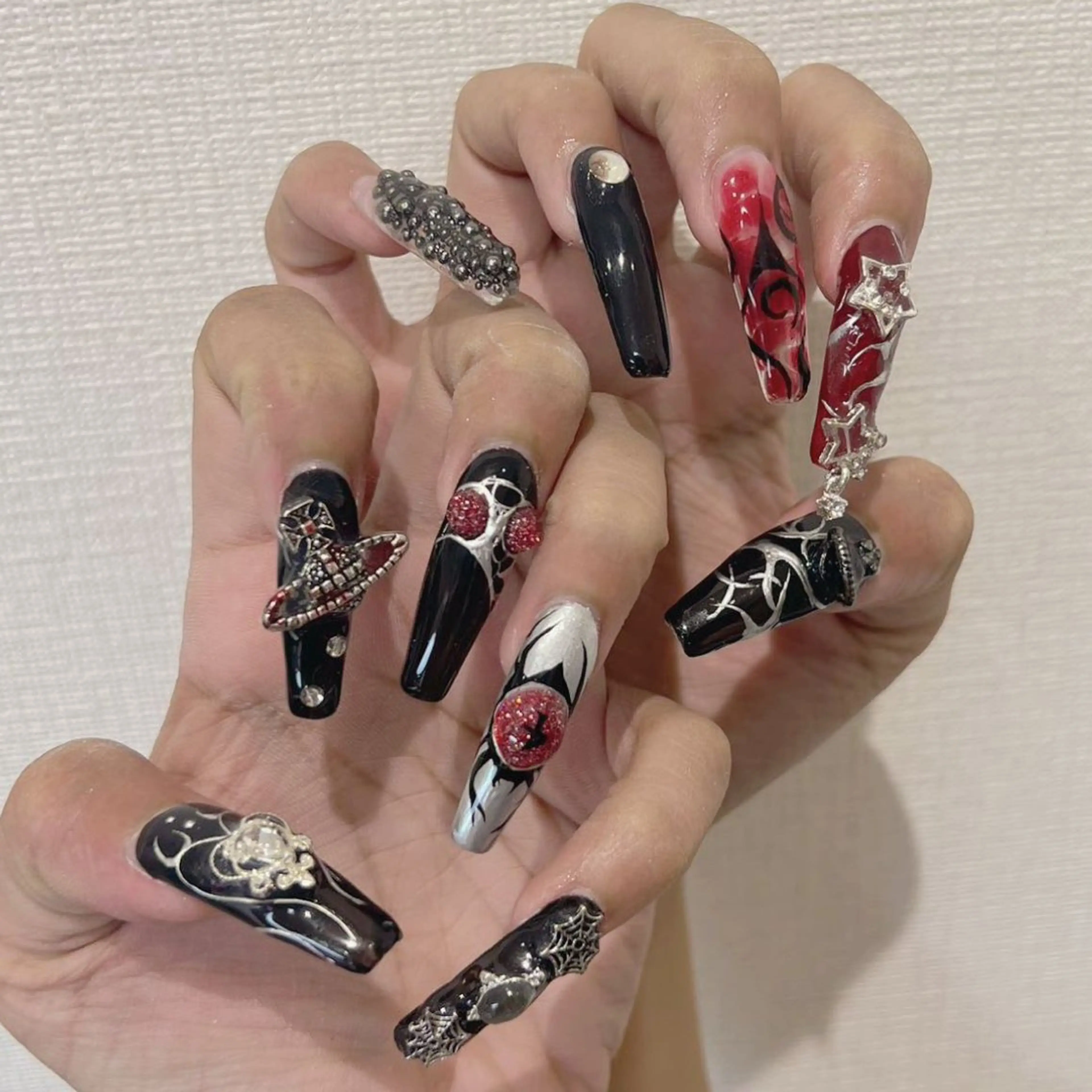 ネイル ゴージャス スカルプネイル ハンドネイル ハンドケア DEMAIN- 🕊️のネイルデザイン