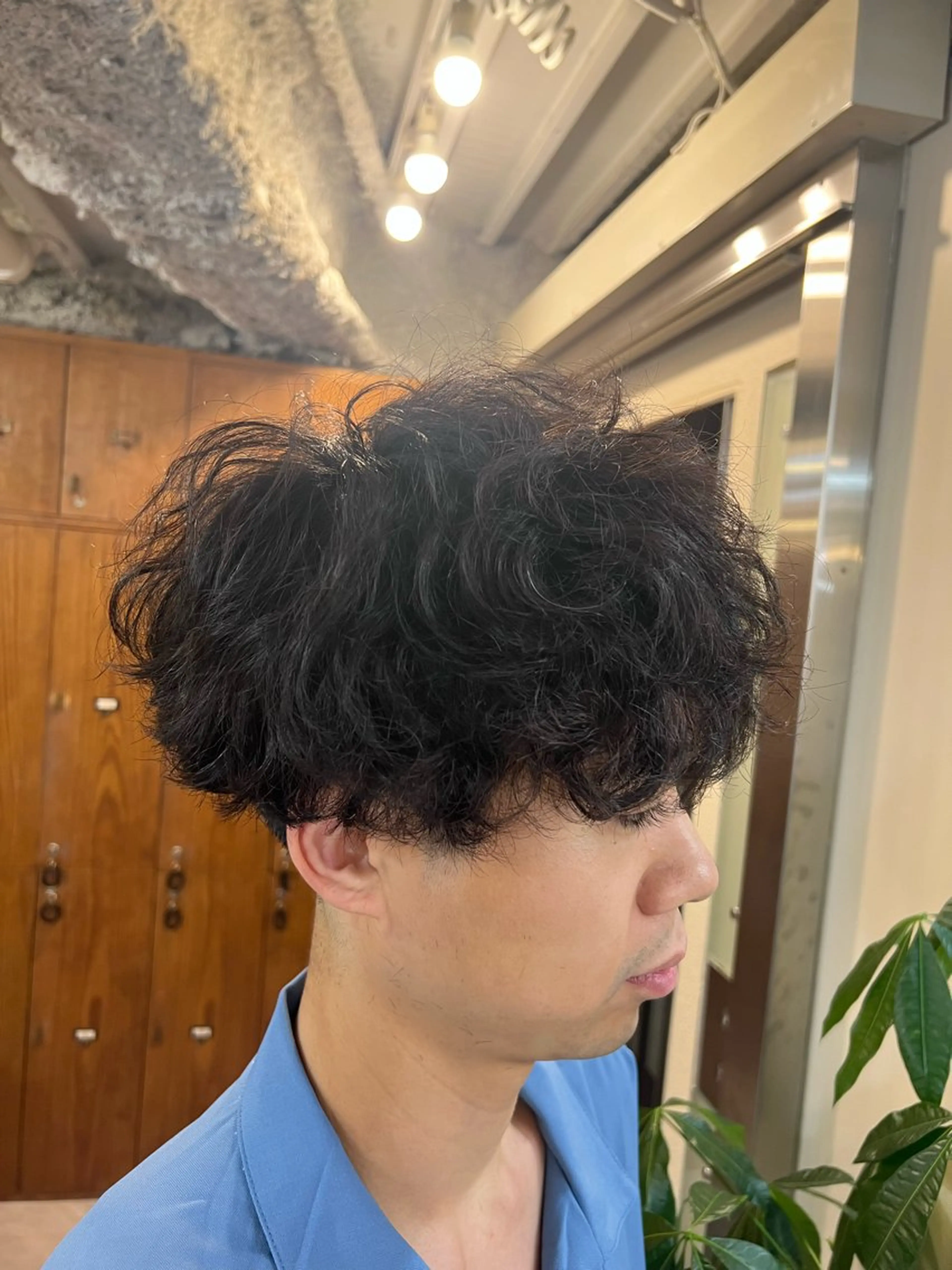 パーマ メンズ メンズ職人/センター パート/富沢真斗のヘアスタイル