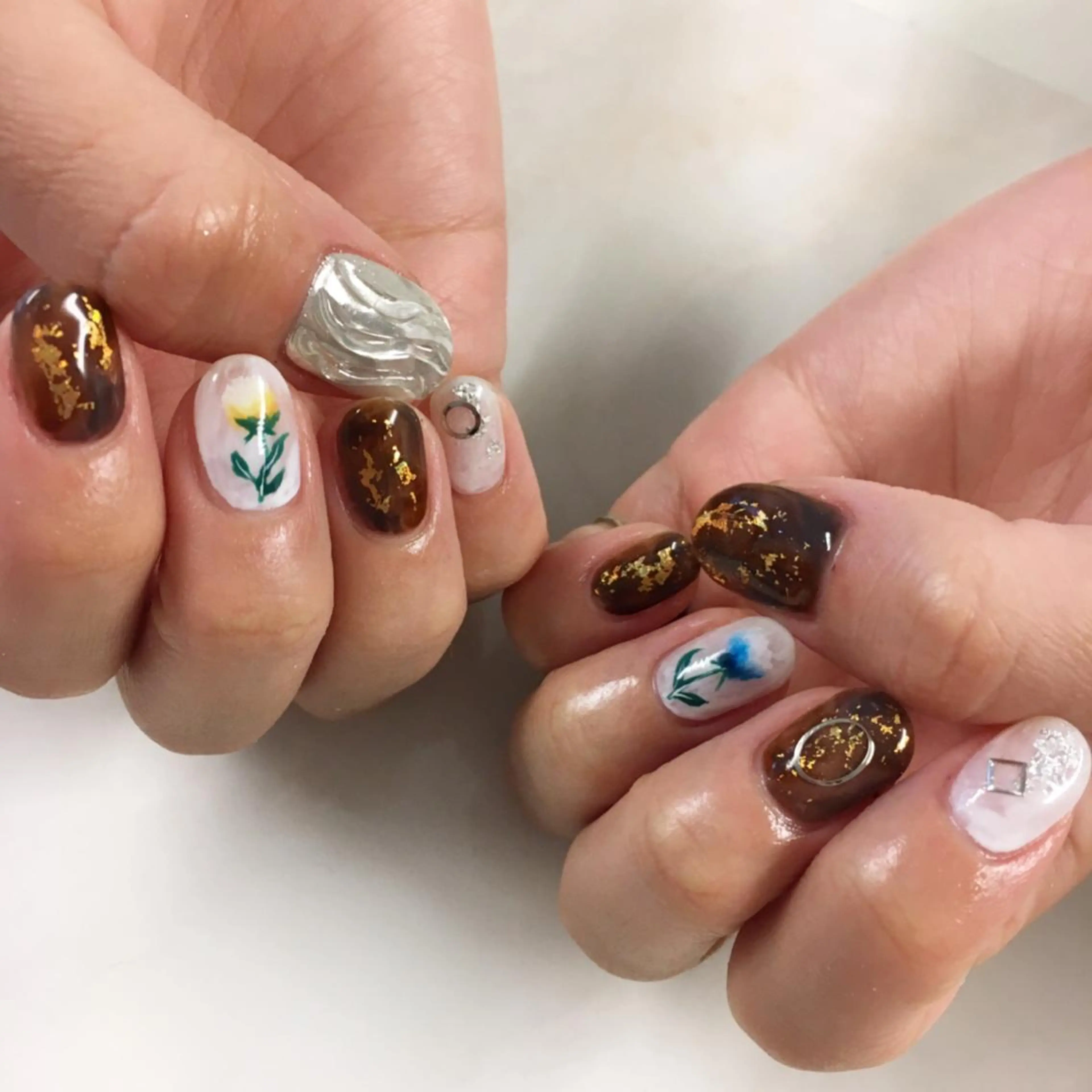 ネイル ジェルネイル SHINE NAILのネイルデザイン