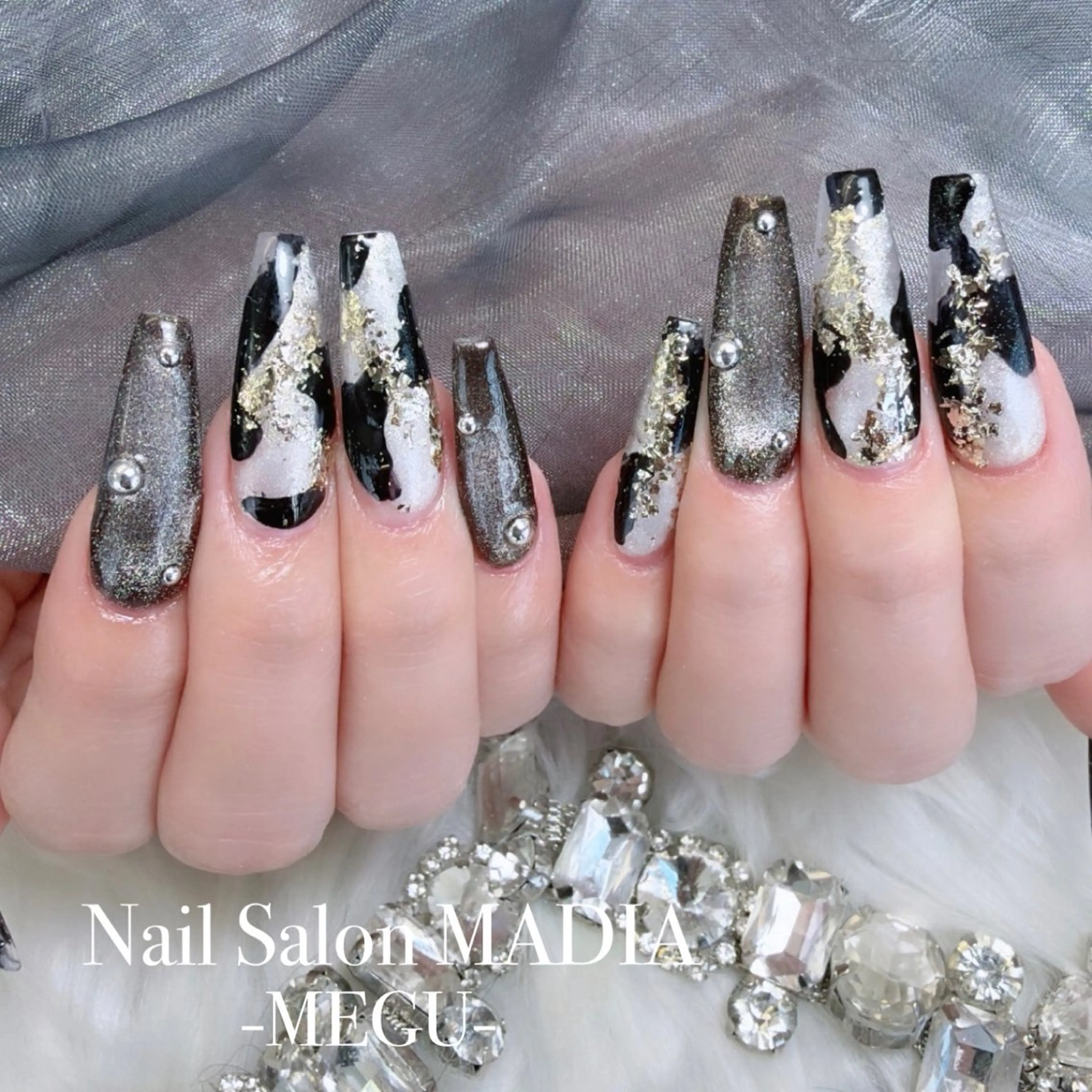 ネイル MADIA藤沢所属・MADIA MEGUのネイルデザイン