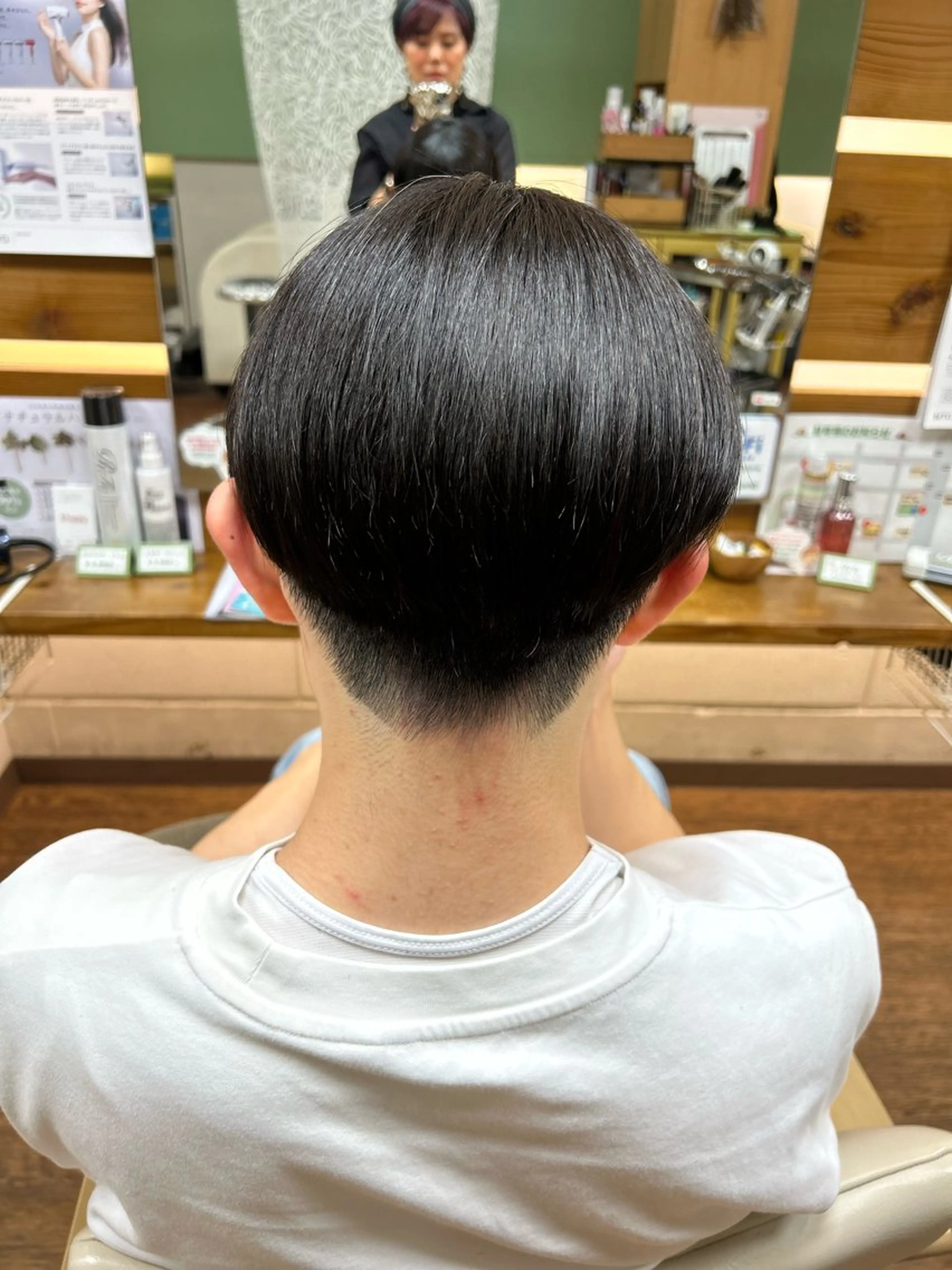 ショート 神谷 千明のヘアスタイル