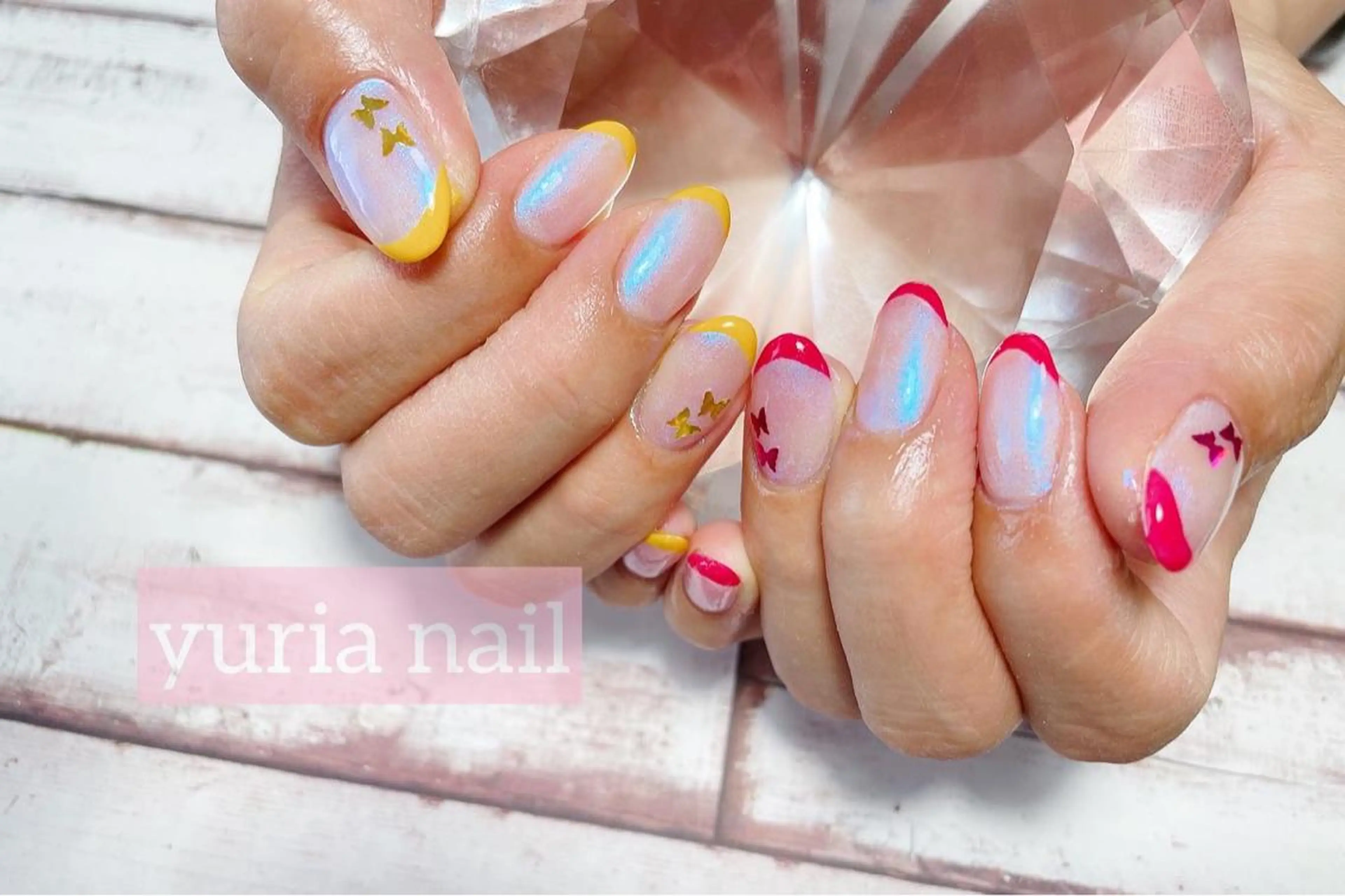 ネイル オーロラネイル フレンチネイル ジェルネイル ホログラムネイル 小林 ゆりあのネイルデザイン