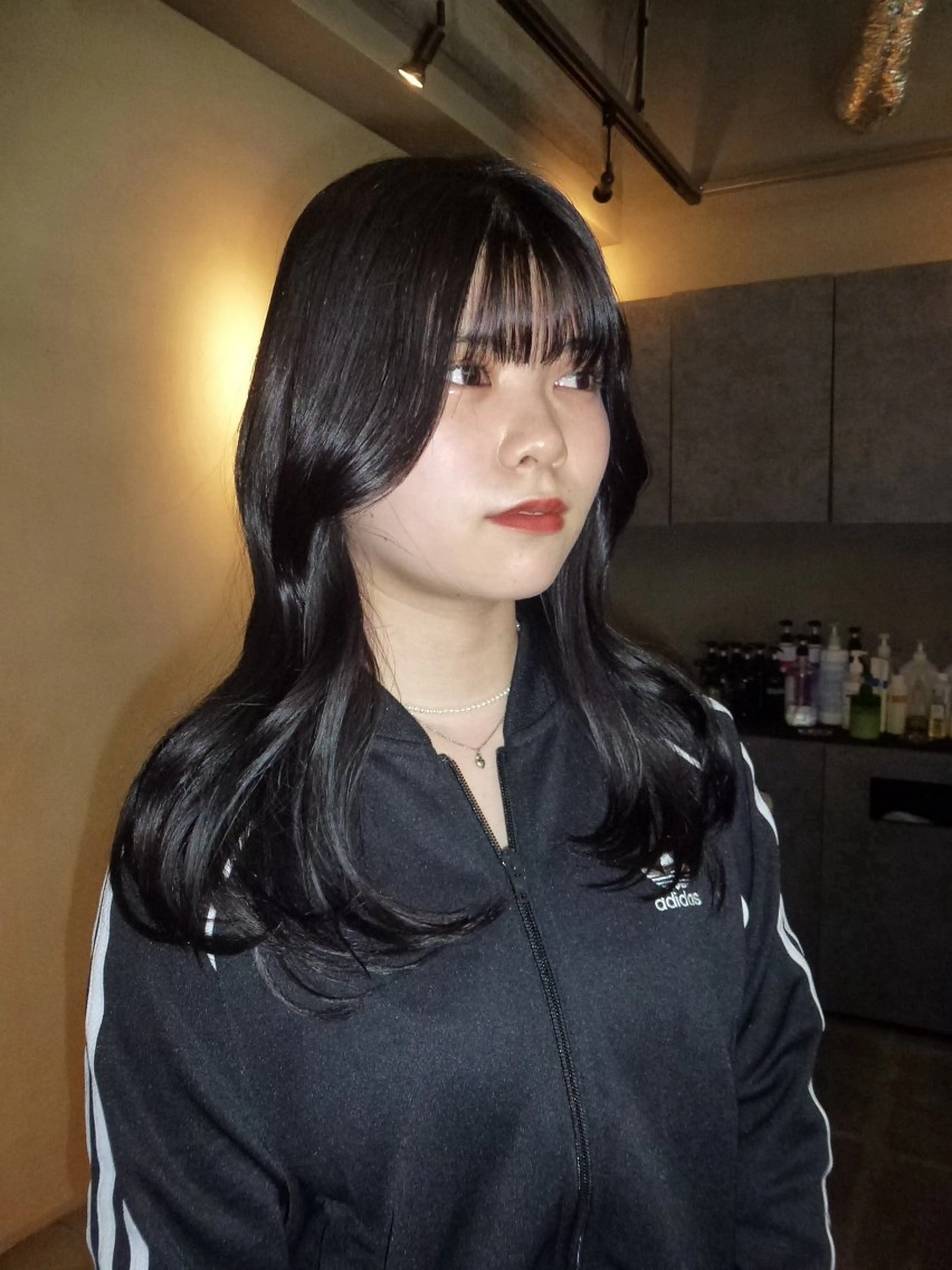 セミロング カラー MISAKI🪐 縮毛矯正のヘアスタイル