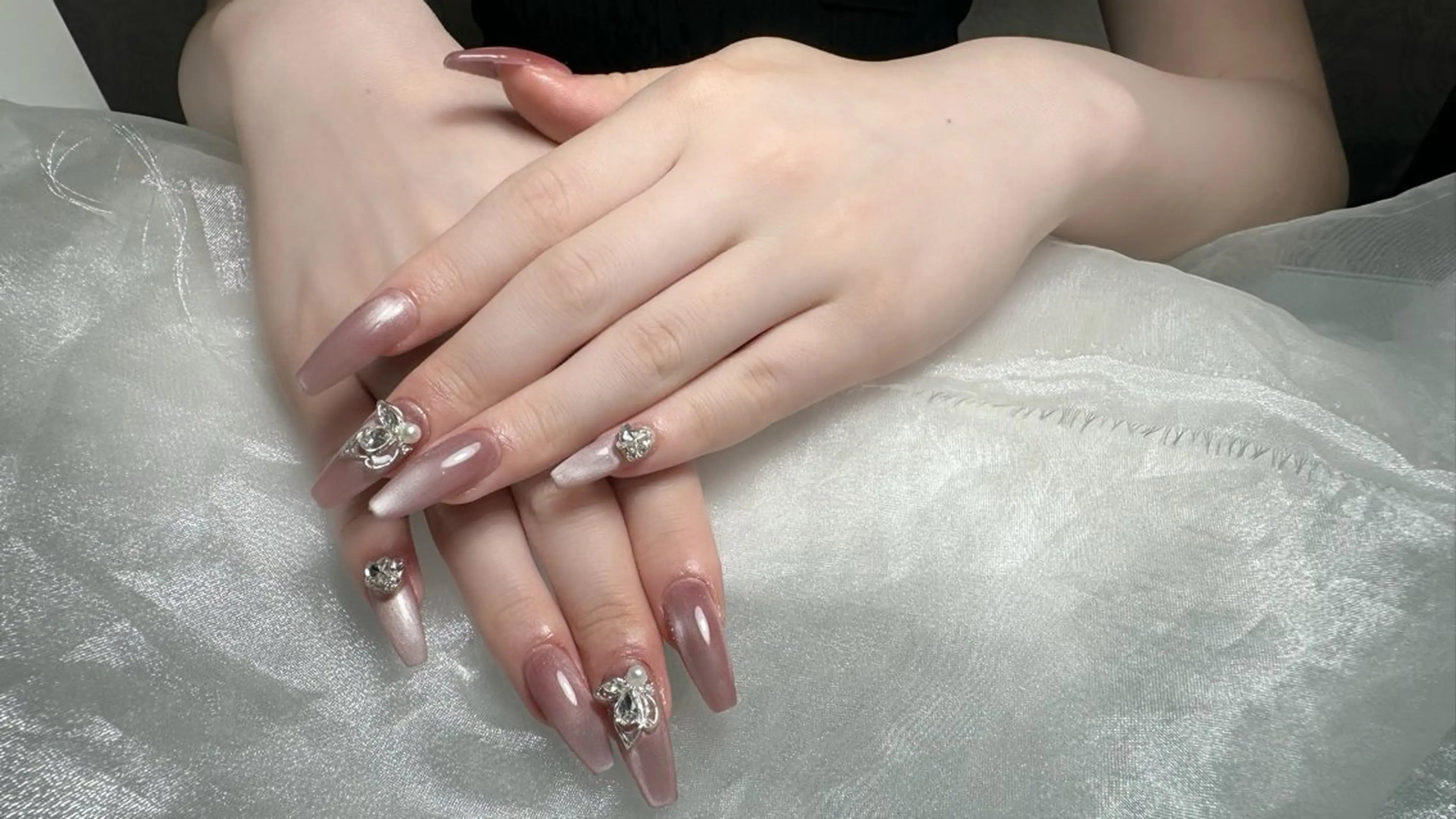 ネイル ハンドネイル ハンドケア Hi beauty テイのネイルデザイン