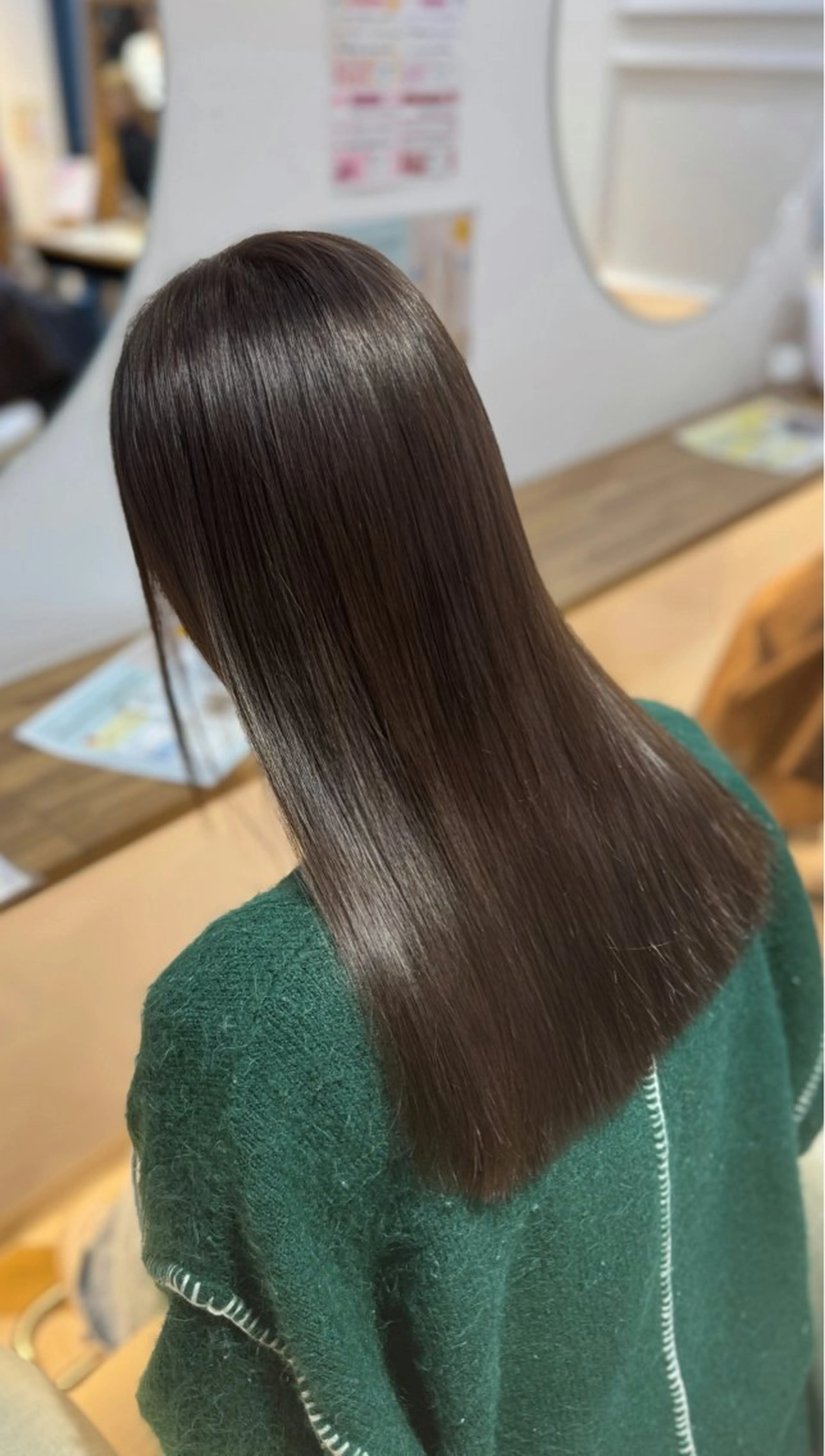 セミロング カット トリートメント せいと/レイヤー/ ハイトーン/艶髪のヘアスタイル