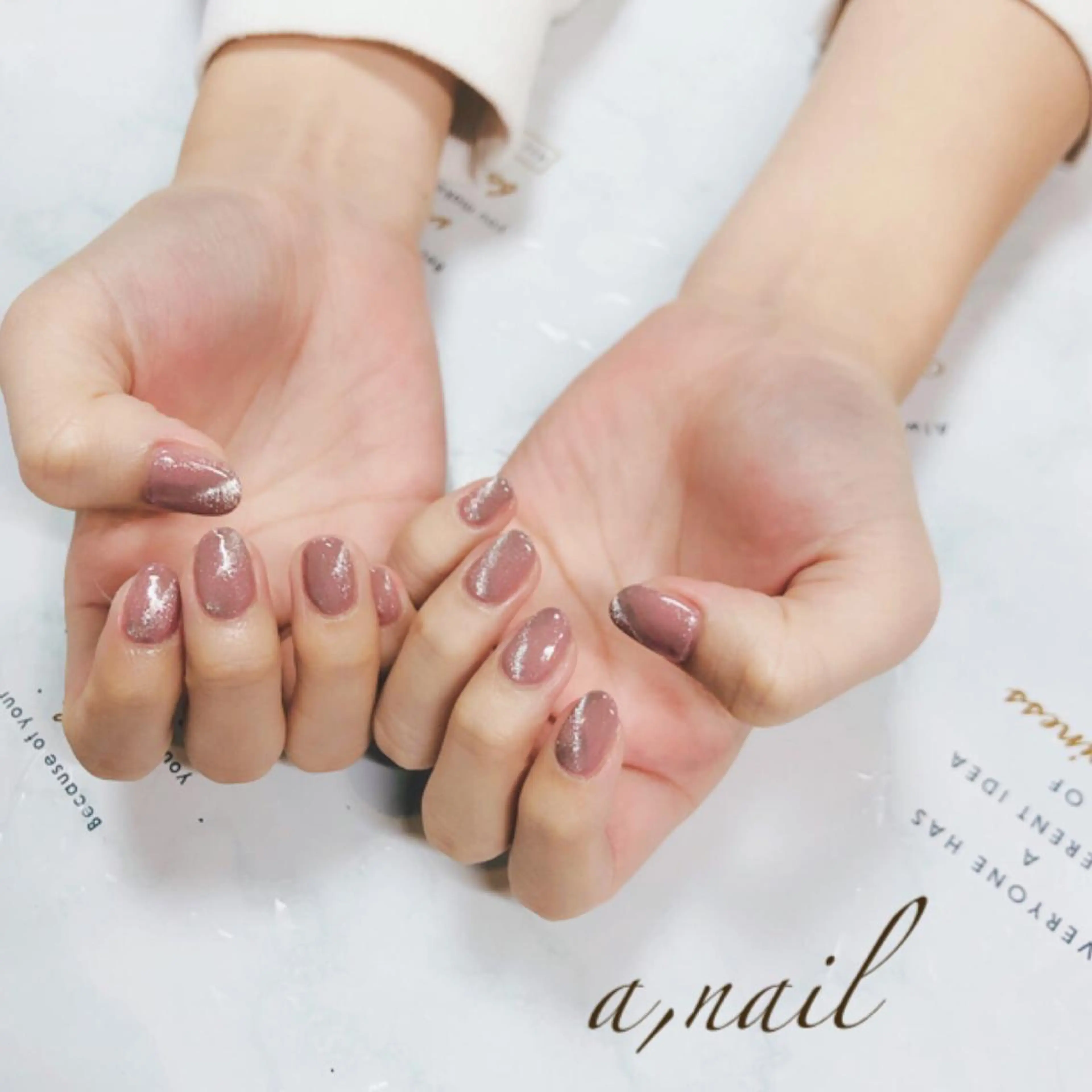 ネイル フットネイル ラメ(グリッター) マグネットネイル ニュアンスネイル オフィスネイル ハンドネイル ネイルサロン エーネイルのネイルデザイン