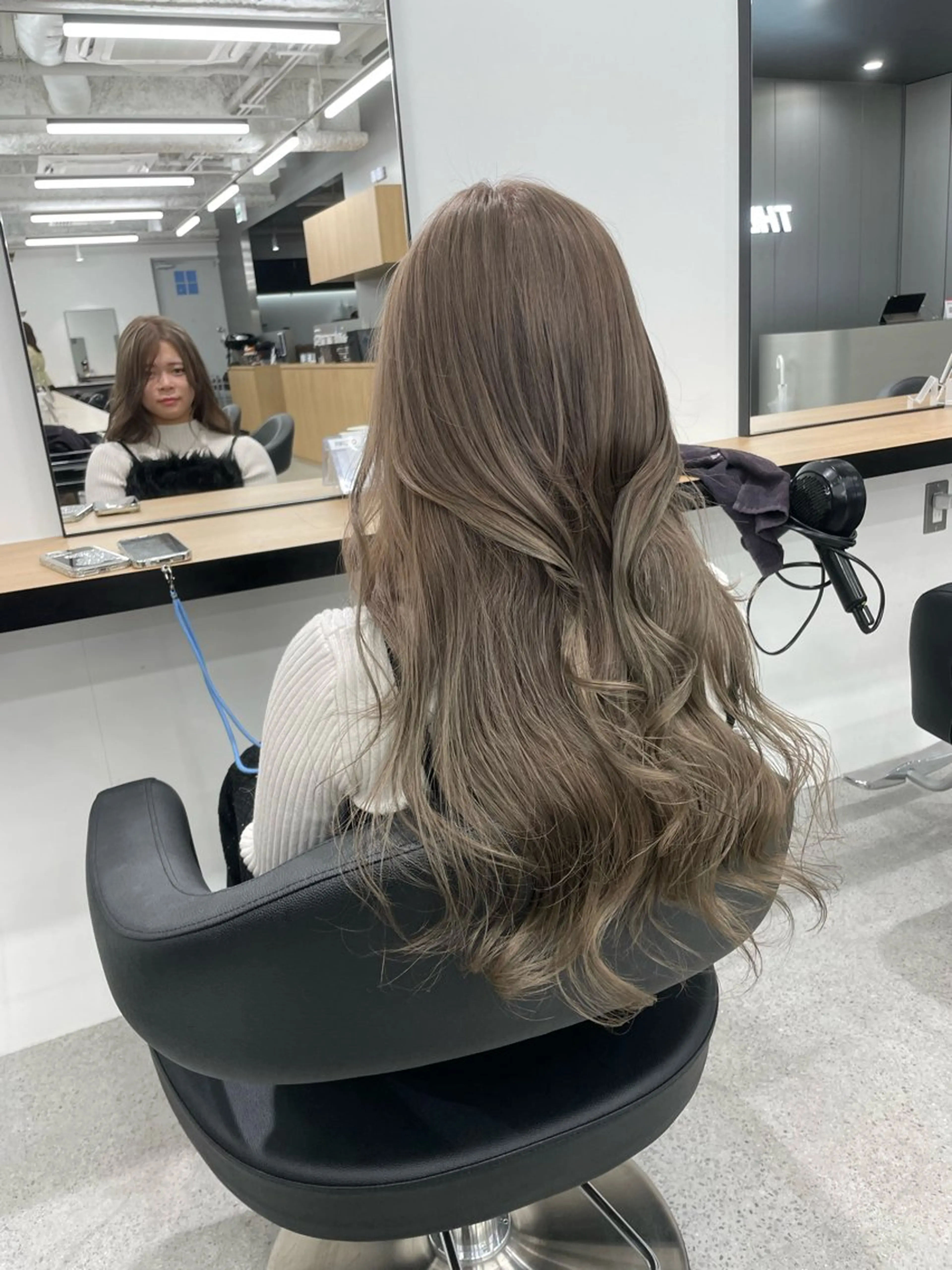 ロング 💍大人デザイン /ハイトーン♡リクトのヘアスタイル