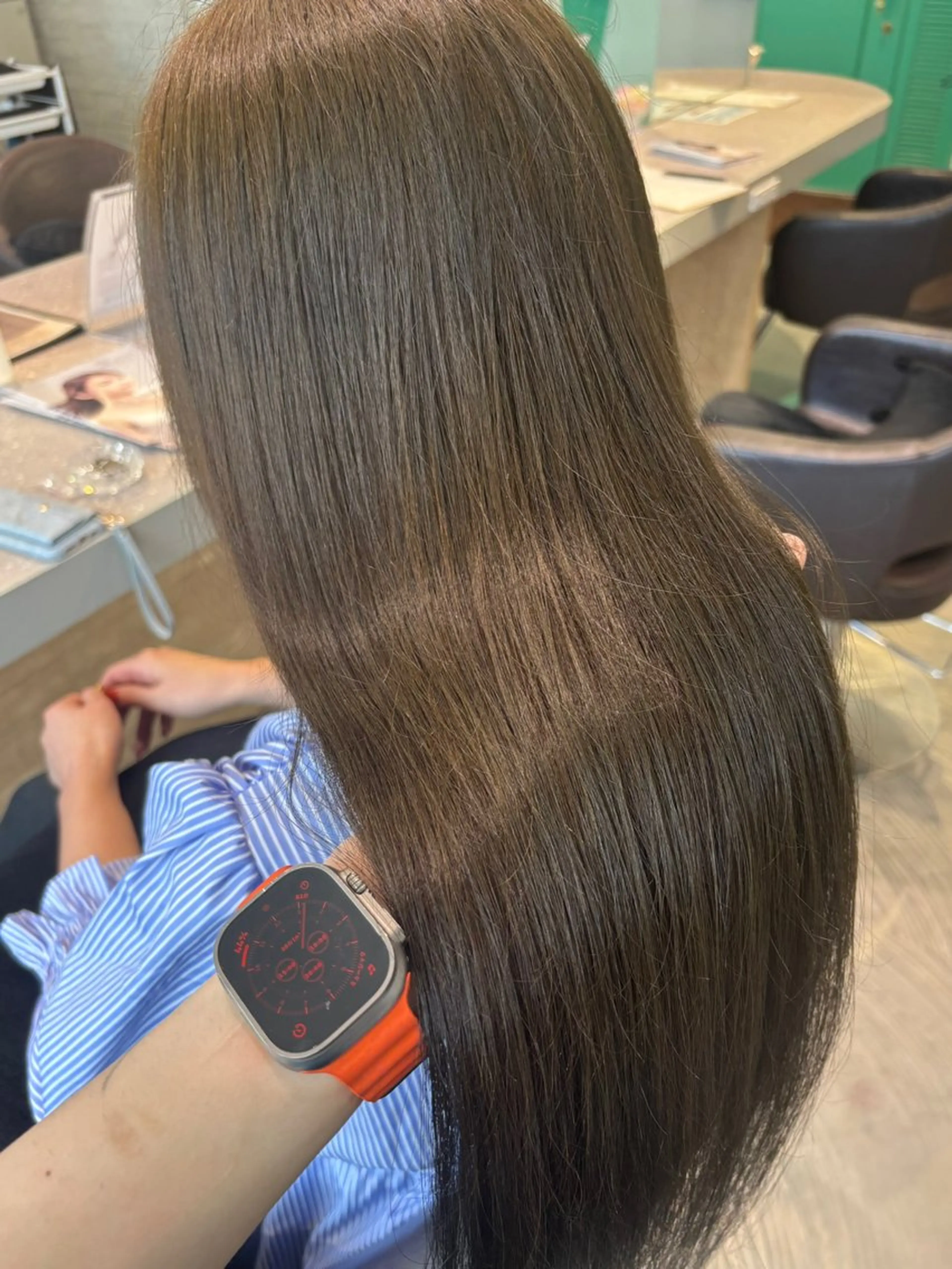 セミロング ヘアカラー トリートメント ボブぷる艶🌈 艶髪矯正✨遠藤龍雅のヘアスタイル