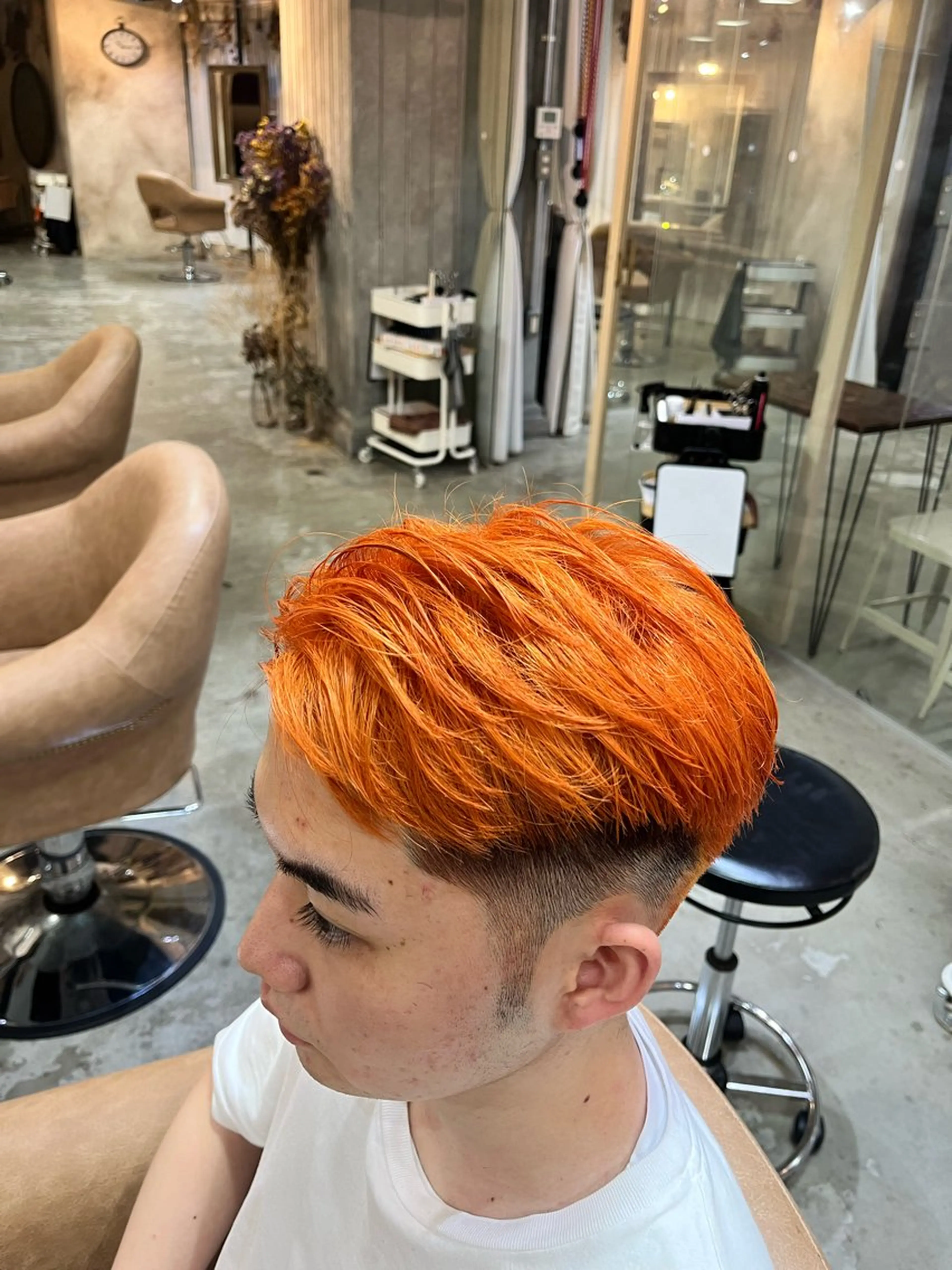 ショート カラー 秋葉 玲唯のヘアスタイル