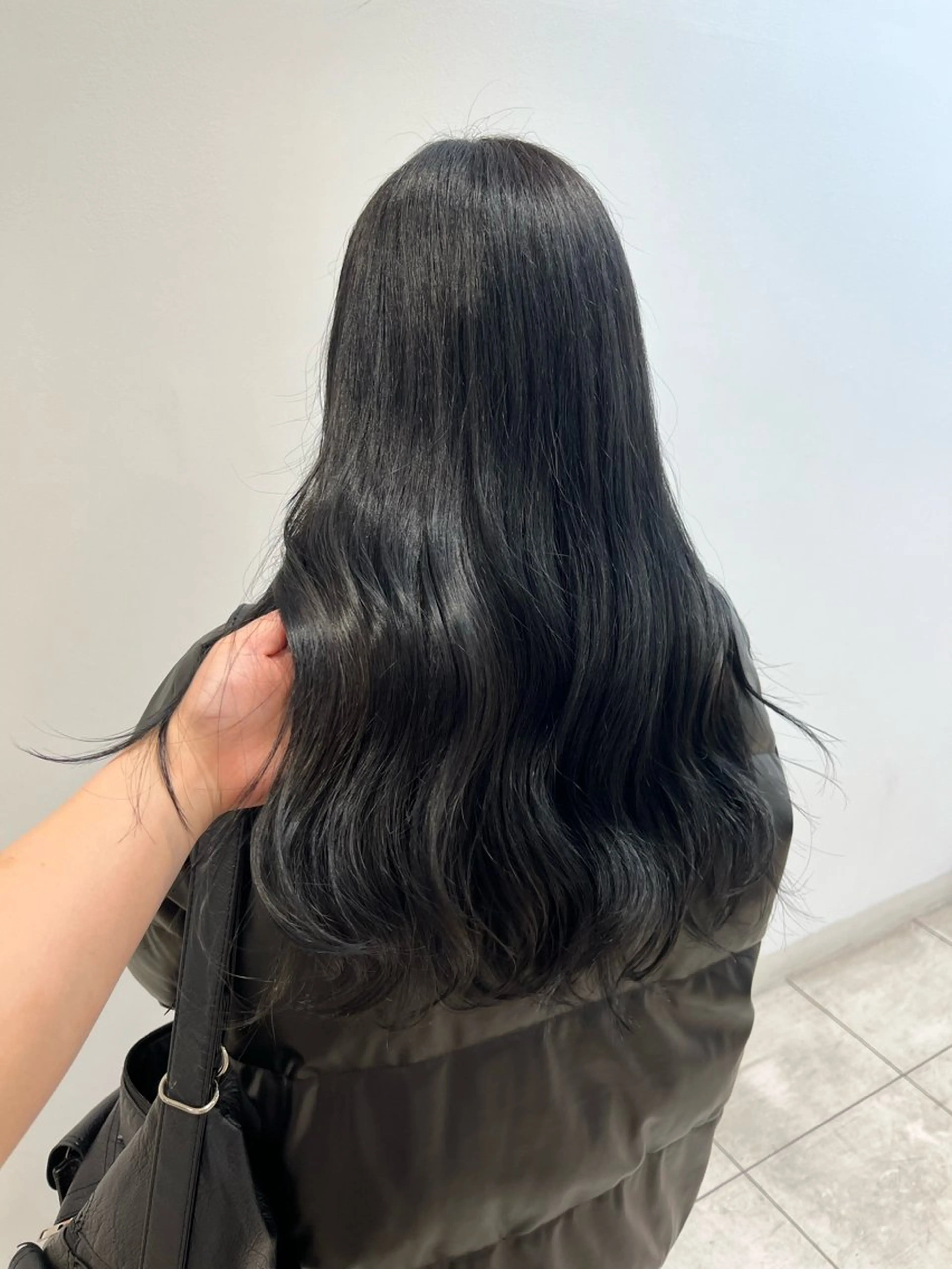 ロング ヘアカラー トリートメント ハイトーン／アレンジ 🩵NANAMIのヘアスタイル