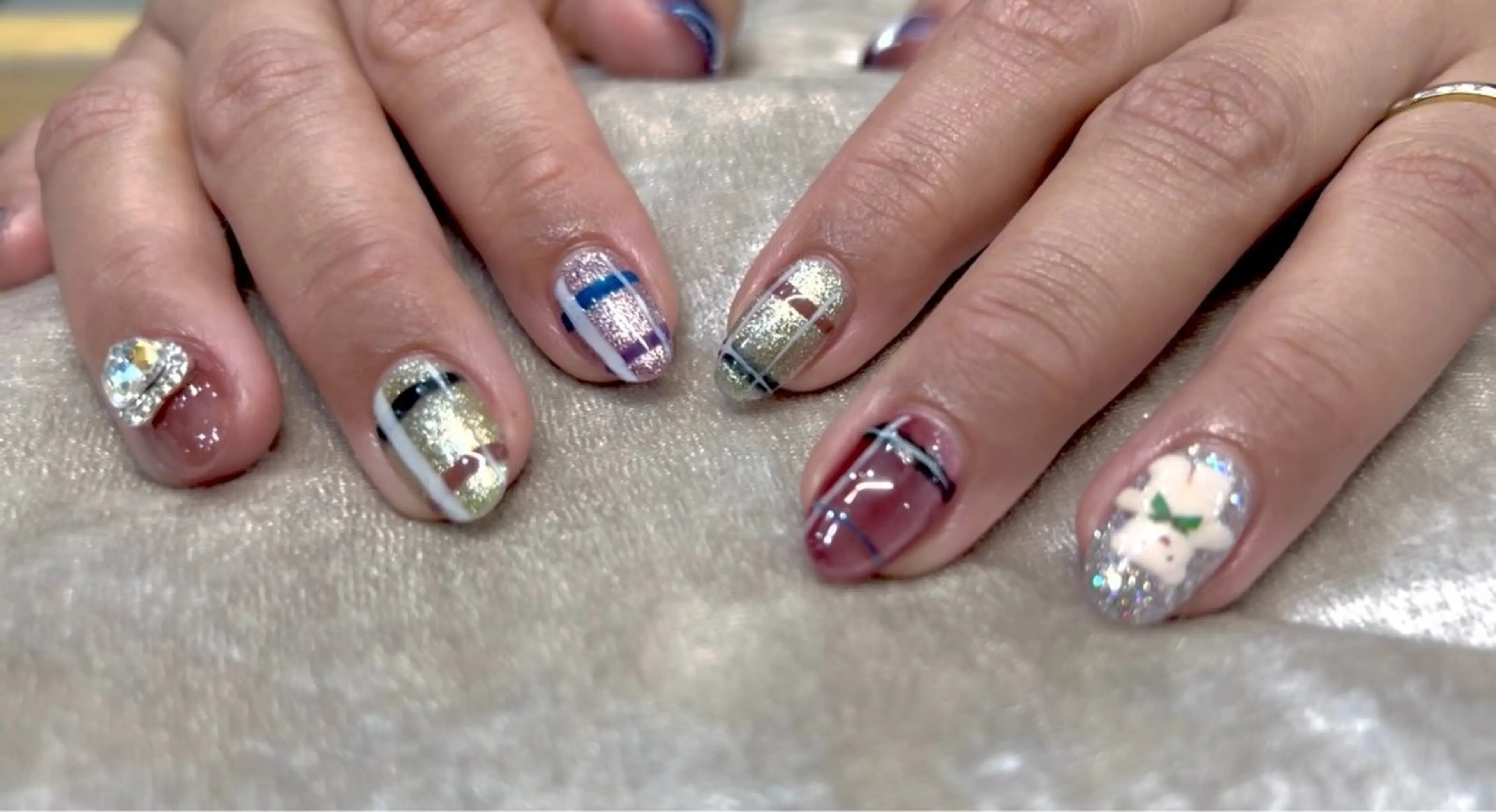 ネイル 持ち込み hair make kilburn所属・Lily nailのネイルデザイン