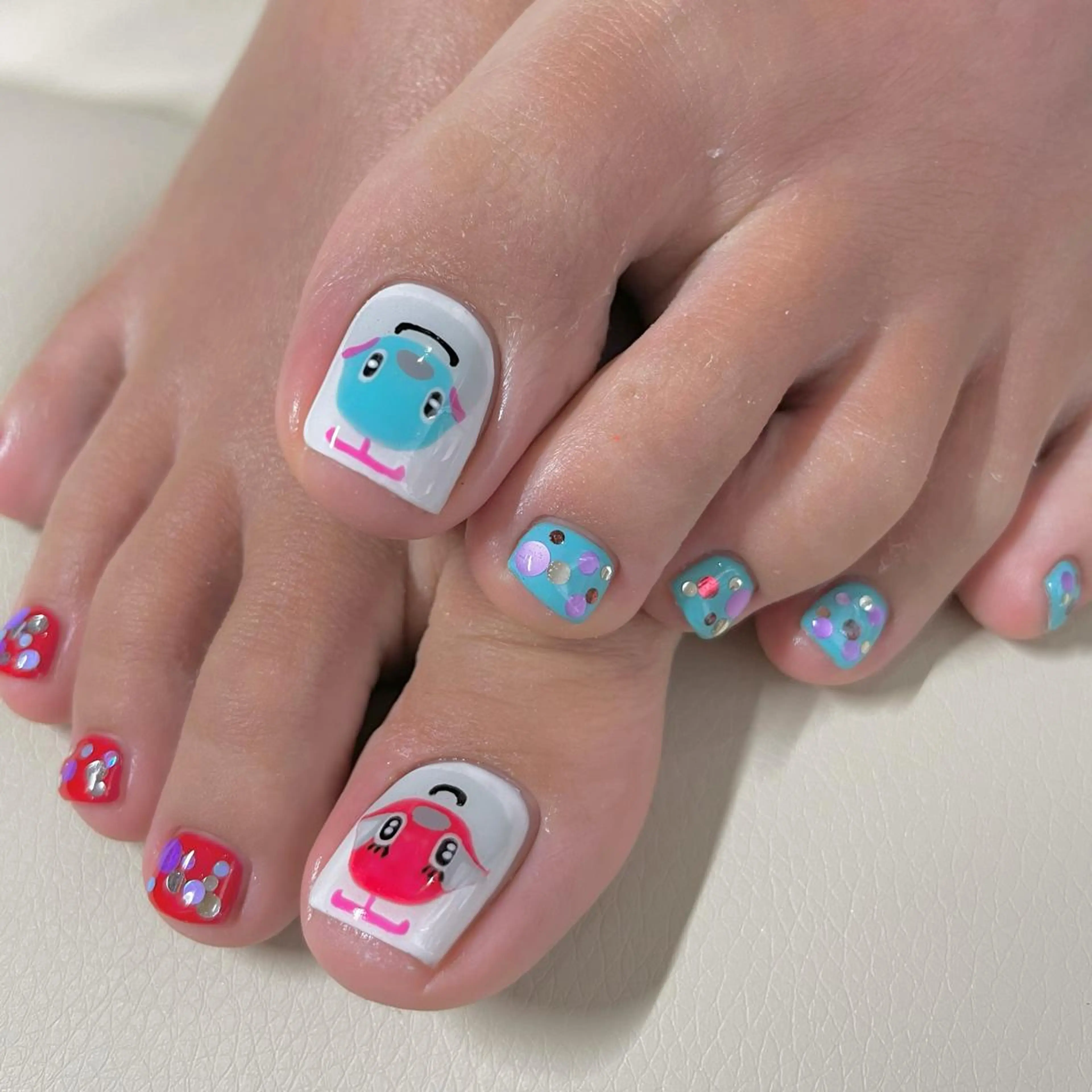 ネイル フットネイル Nail Blue512所属・Nailist MINORIのネイルデザイン