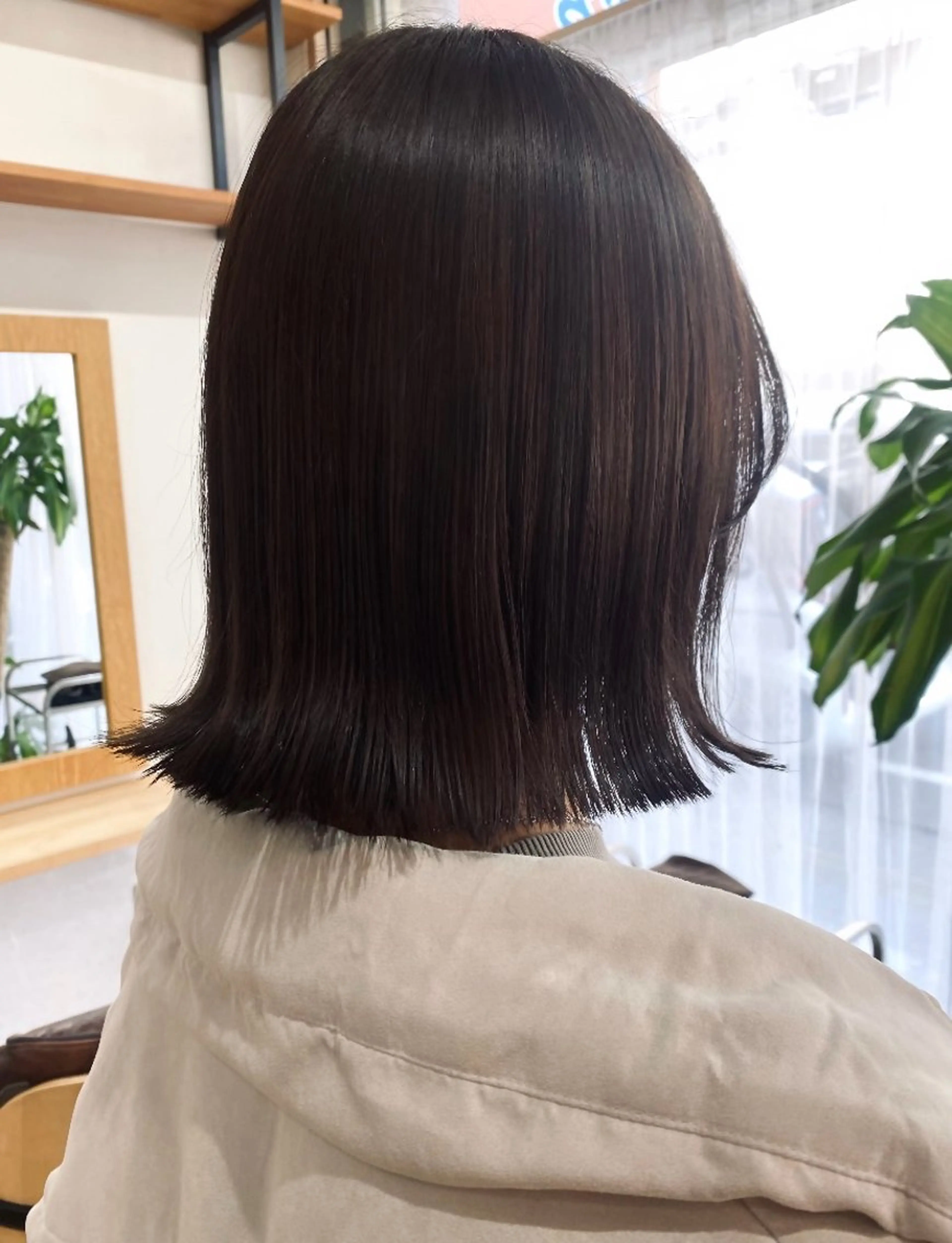 ミディアム カラー ダークグレー ダークグレージュ グレージュ Repos by moi所属・RINA/特殊ヘア/ 高発色ワンカラーのヘアスタイル