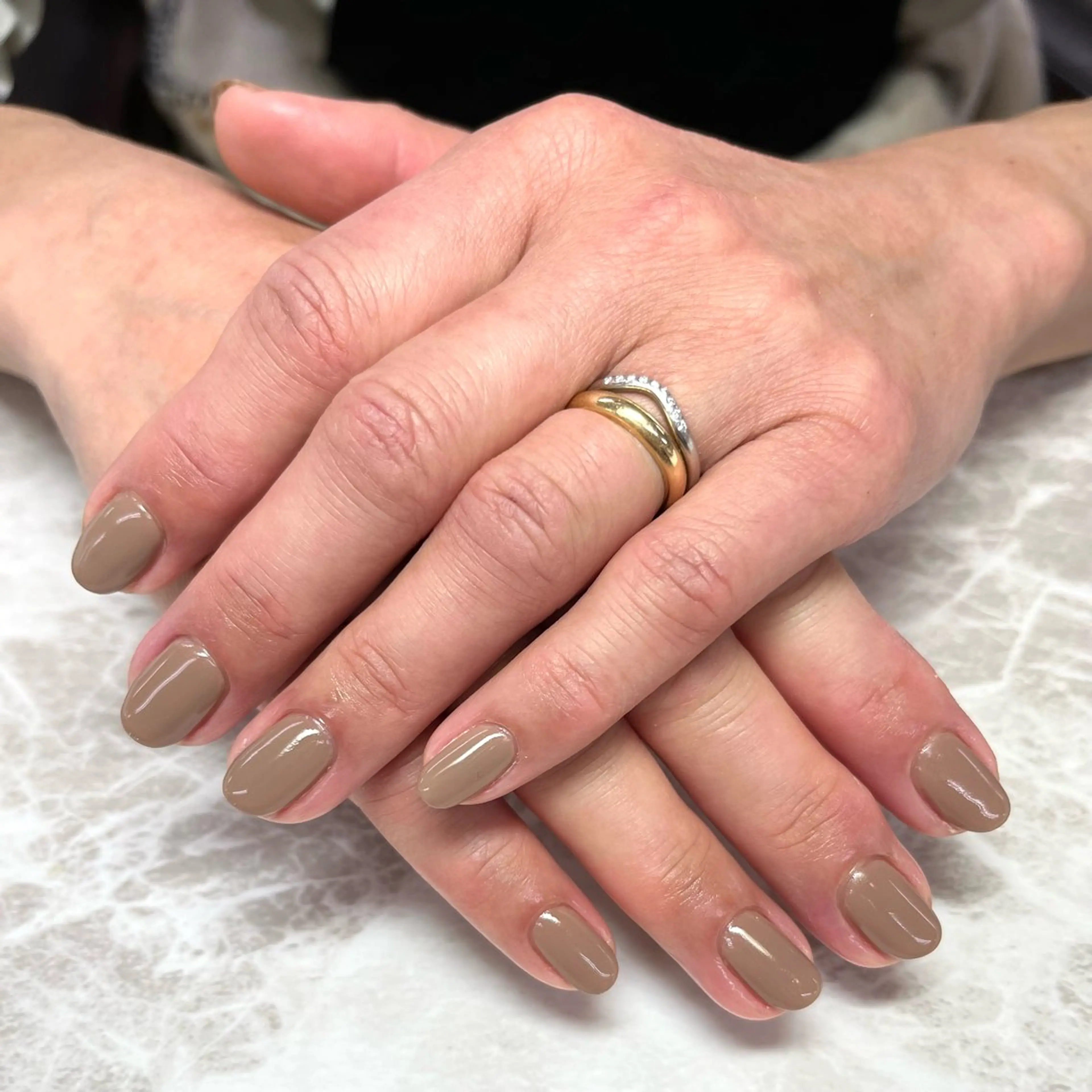 ネイル ハンドネイル 志形 彩音のネイルデザイン