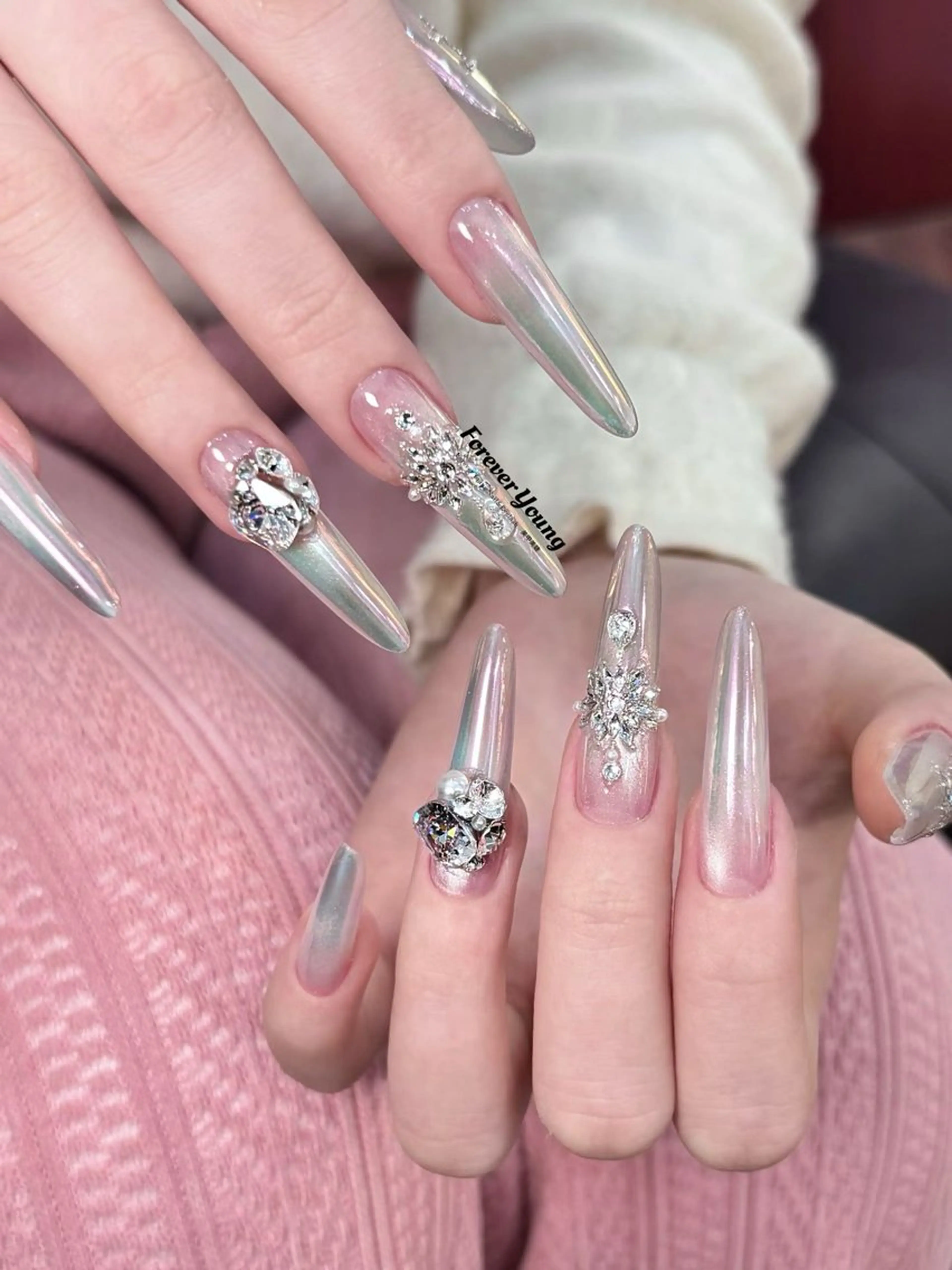 ネイル Nail salon recess池袋所属・惠 美奈のネイルデザイン