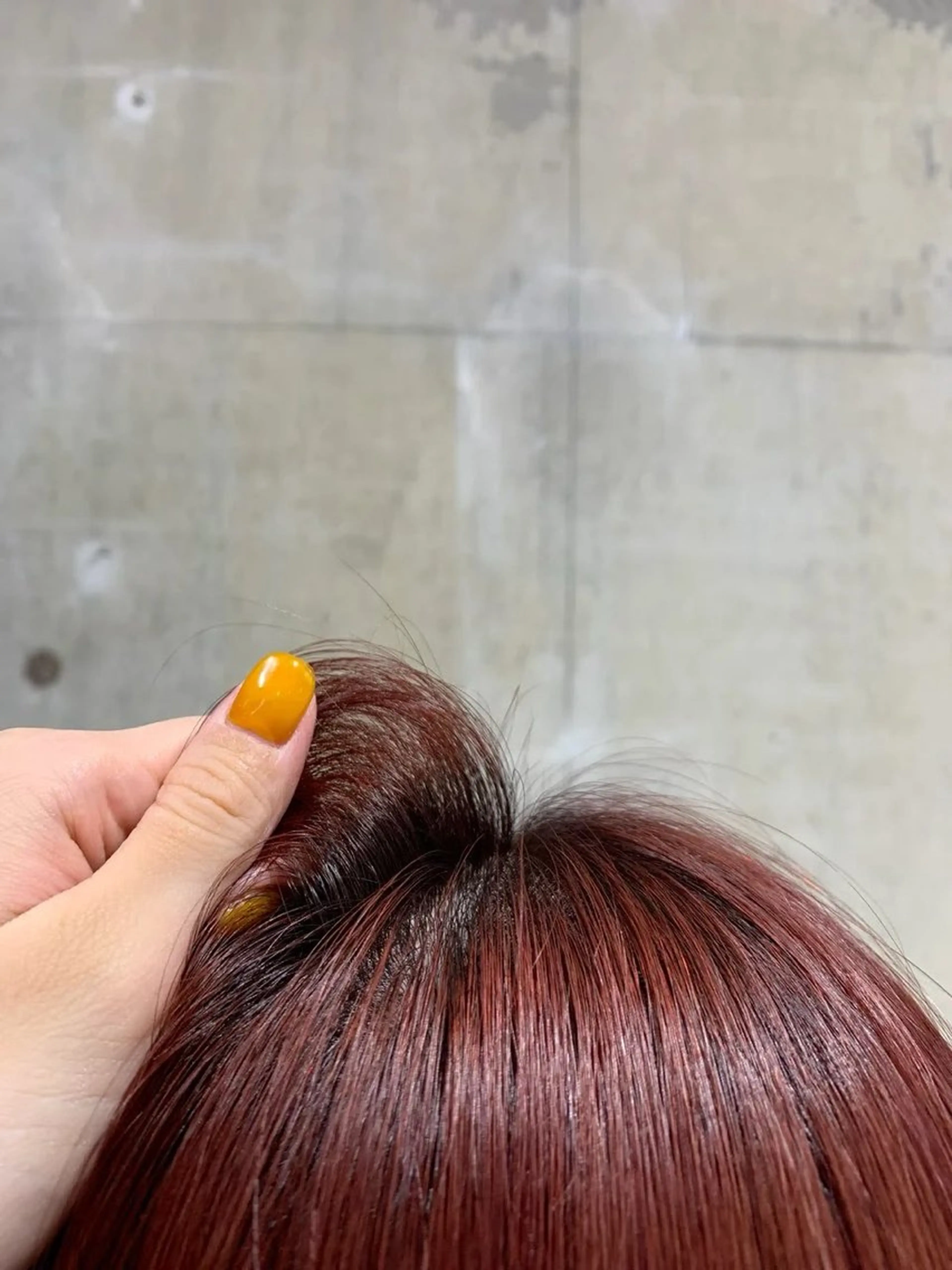 ミディアム カラー ワタナベ アオイのヘアスタイル