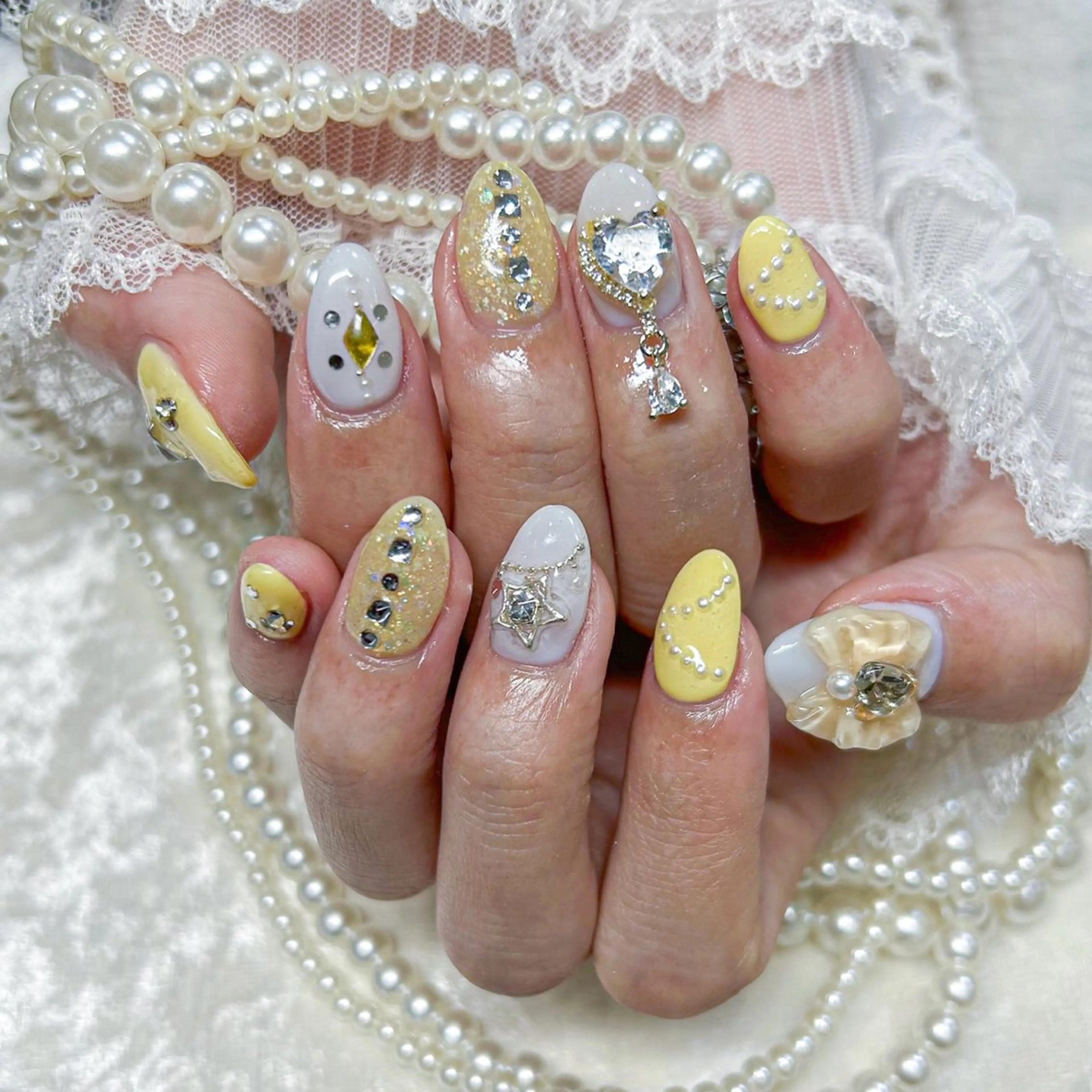 ネイル アートネイル 長さ出し フットネイル 韓国ネイル マグネットネイル ハンドネイル Minami 🍓のネイルデザイン