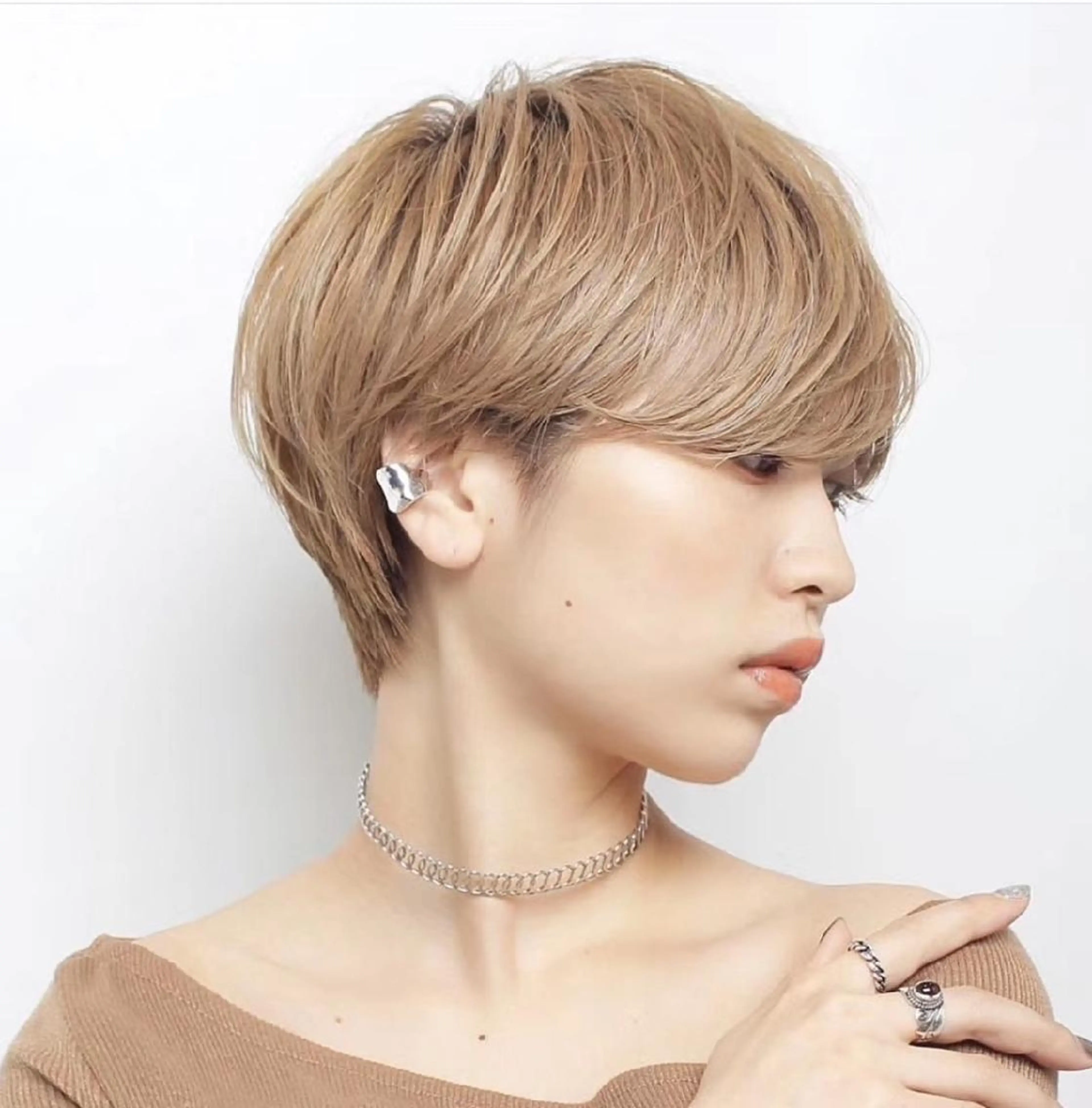 ショート カラー u hair所属・こばやし ももこのヘアスタイル