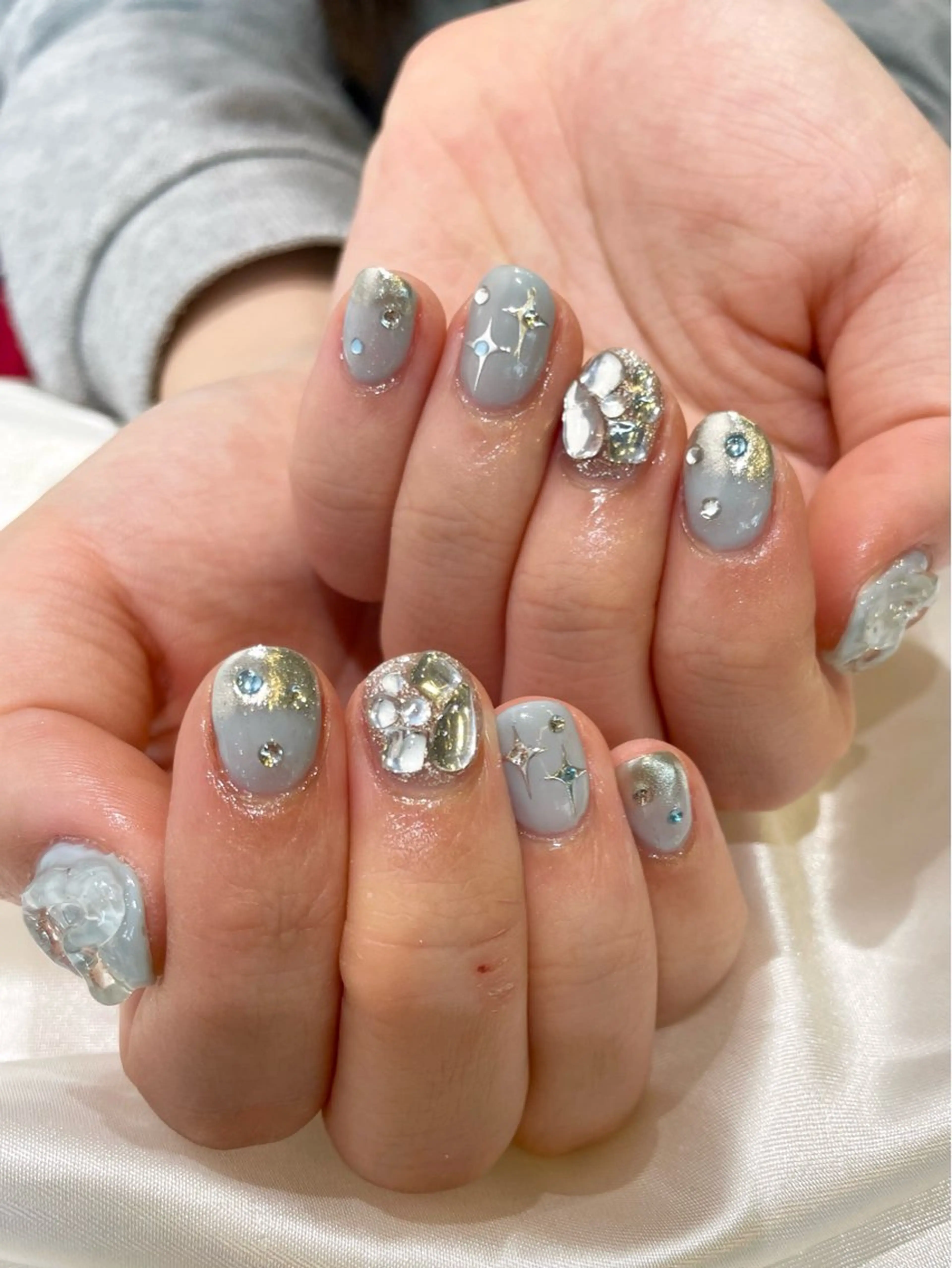 ネイル キラキラネイル 水色 jujur HARUKA🌸のネイルデザイン