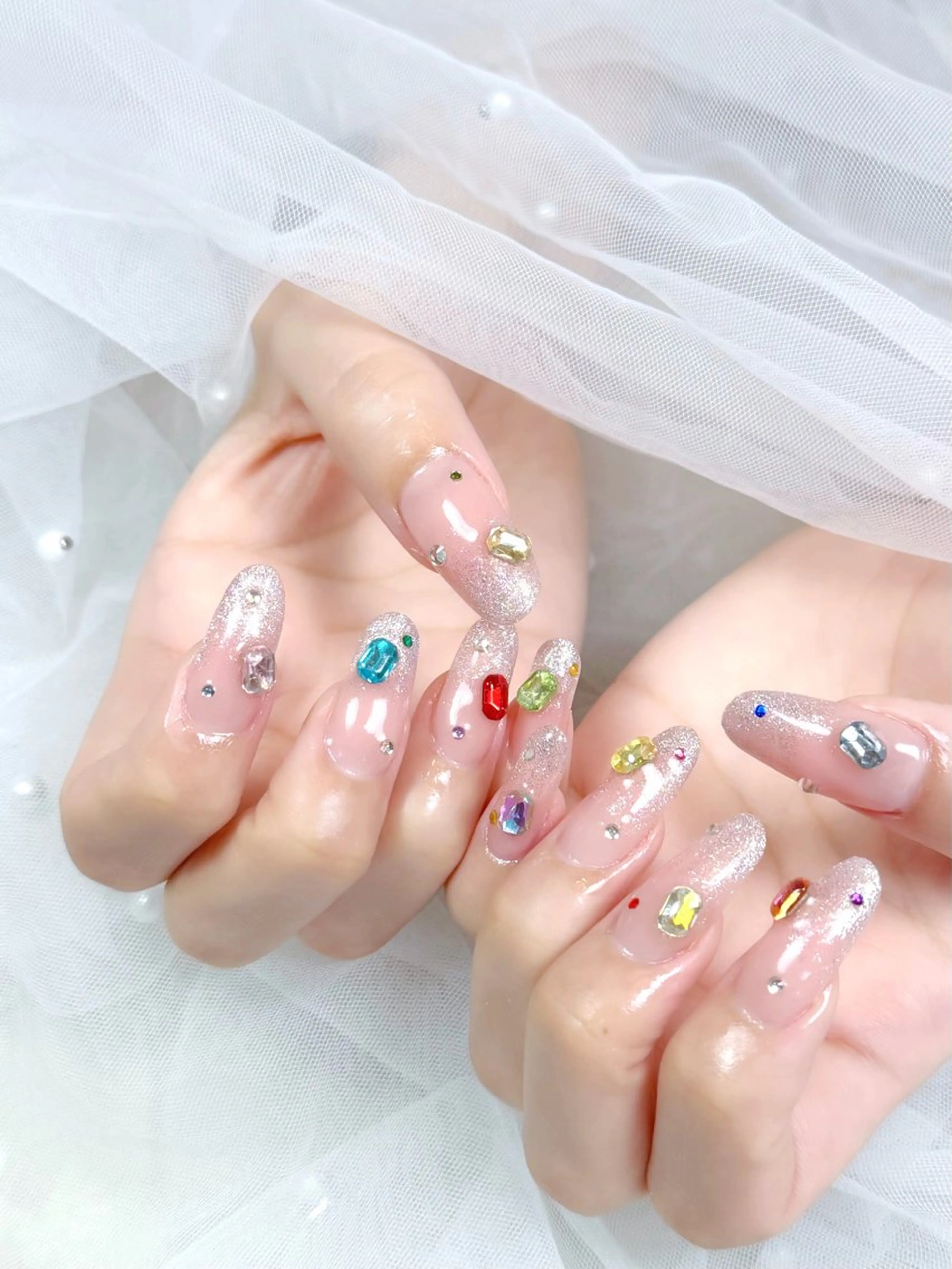 ネイル キラキラネイル ワンホンネイル S. Hanaのネイルデザイン