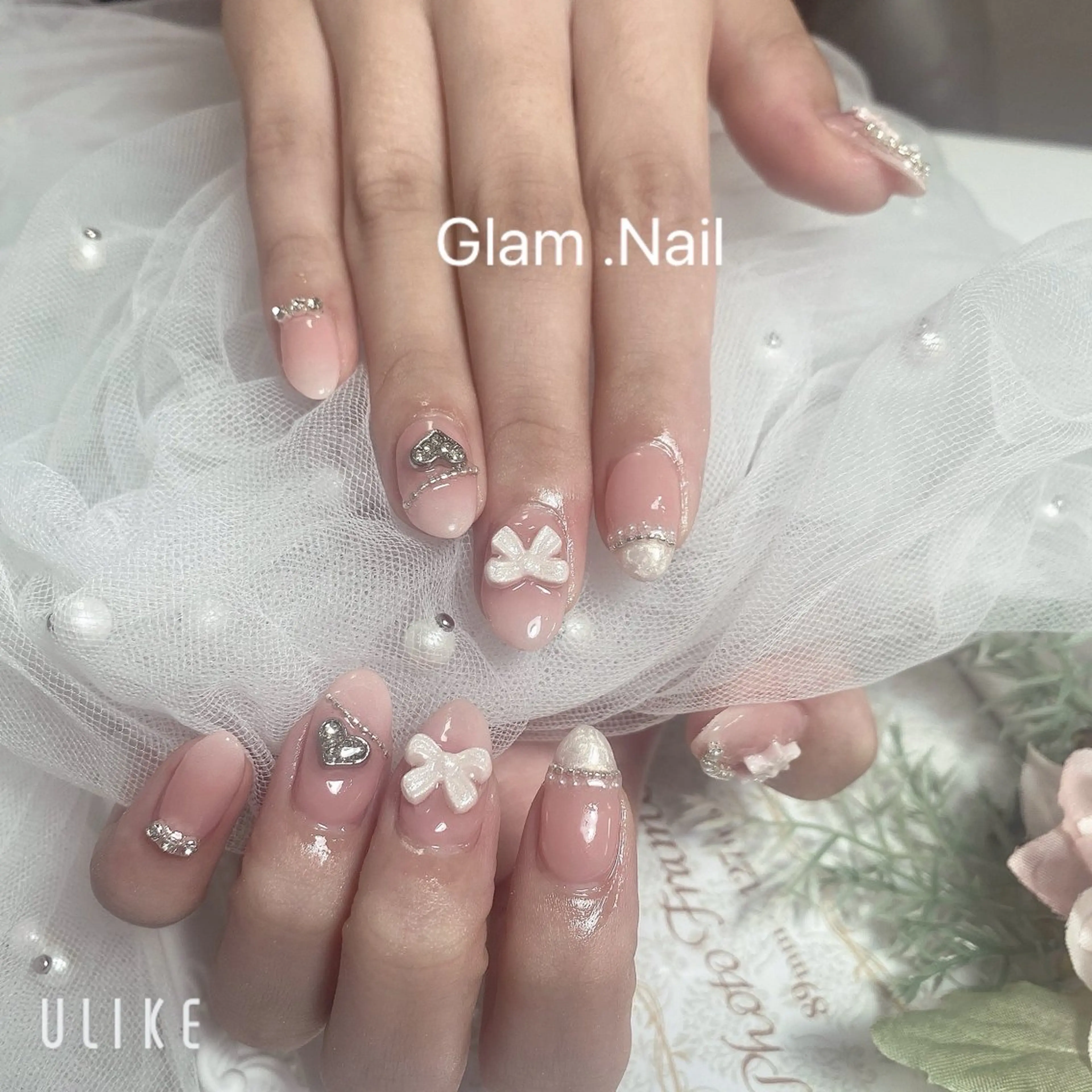 ネイル Glam nail salon所属・リ ナのネイルデザイン