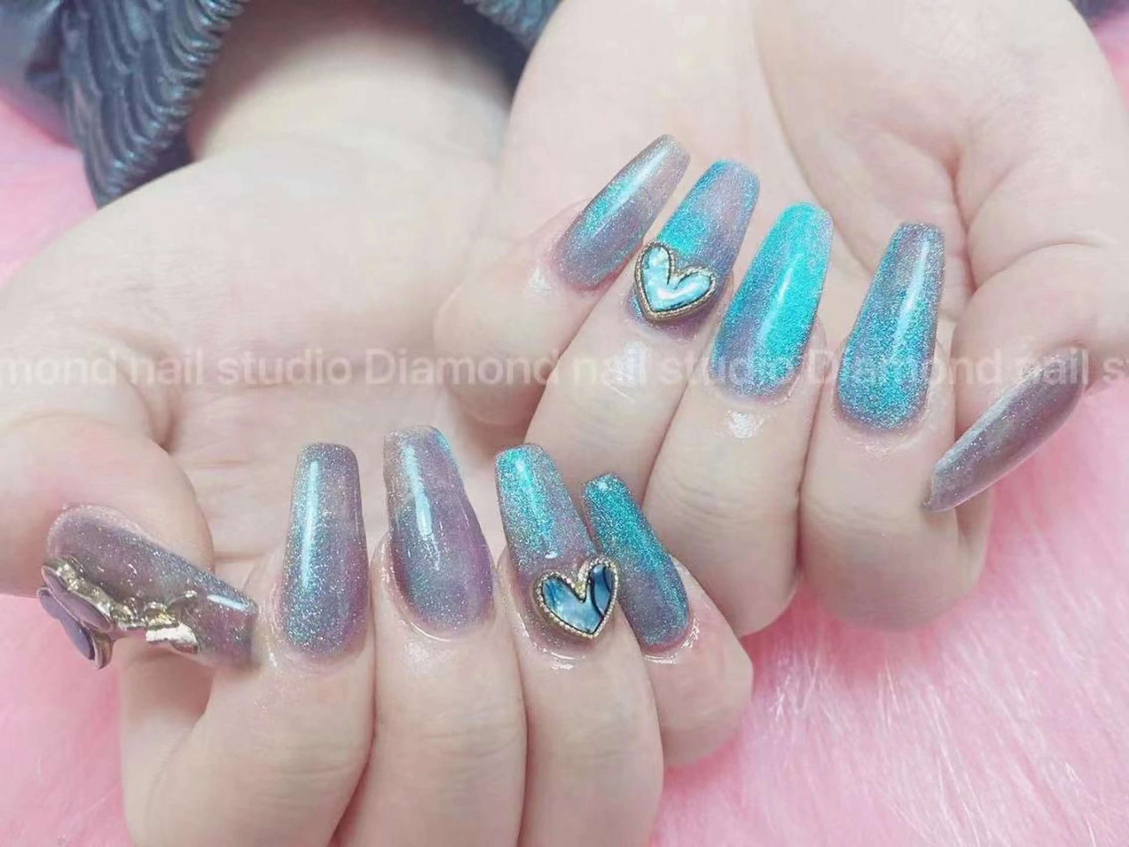 ネイル アートネイル オーロラネイル ガーリー キラキラネイル 韓国ネイル ハンドネイル ハンドケア Diamond 🚢のネイルデザイン