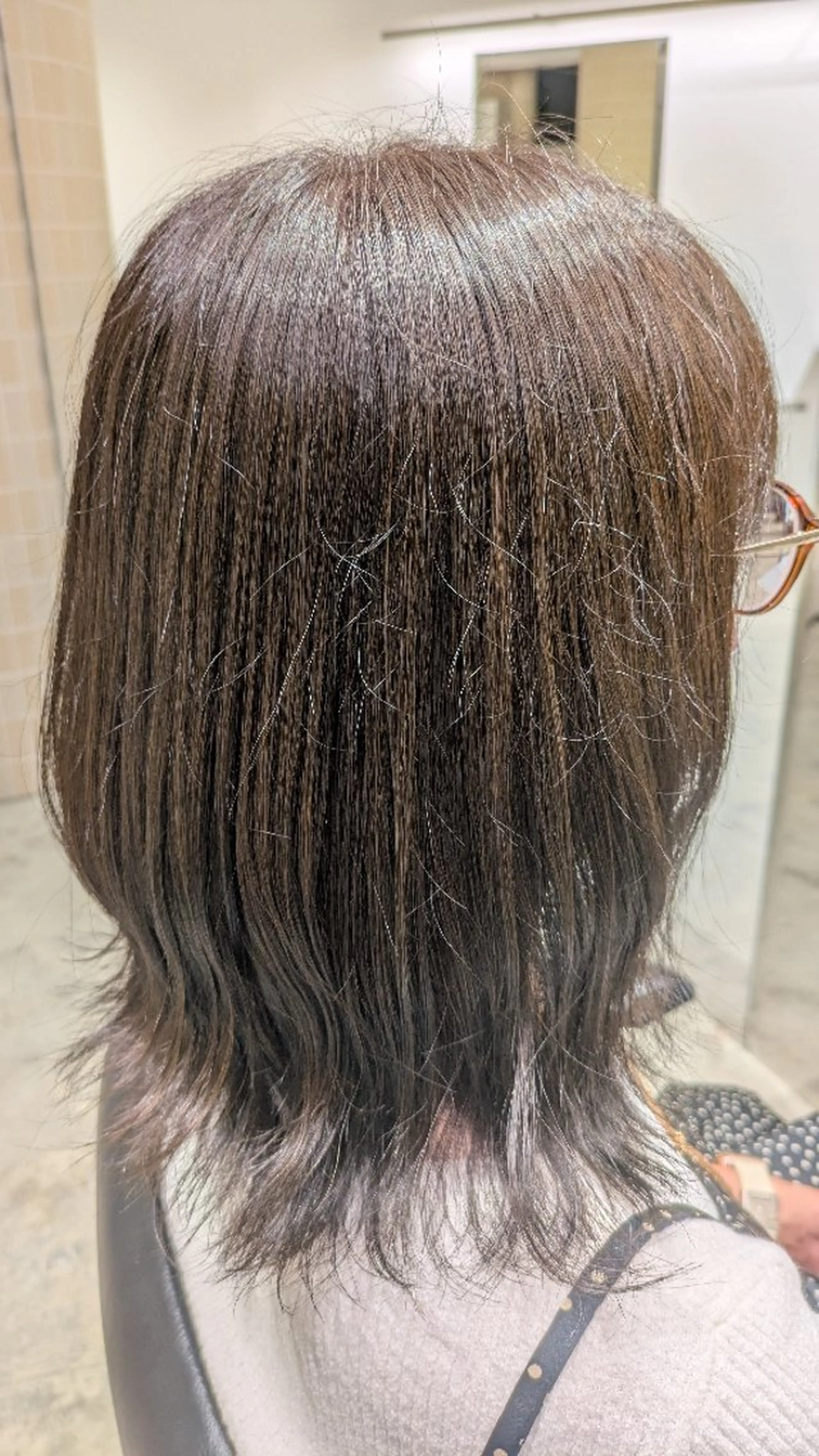 カラー ブラウンカラー 縮毛矯正💕艶カラー 金川萌萌のヘアスタイル