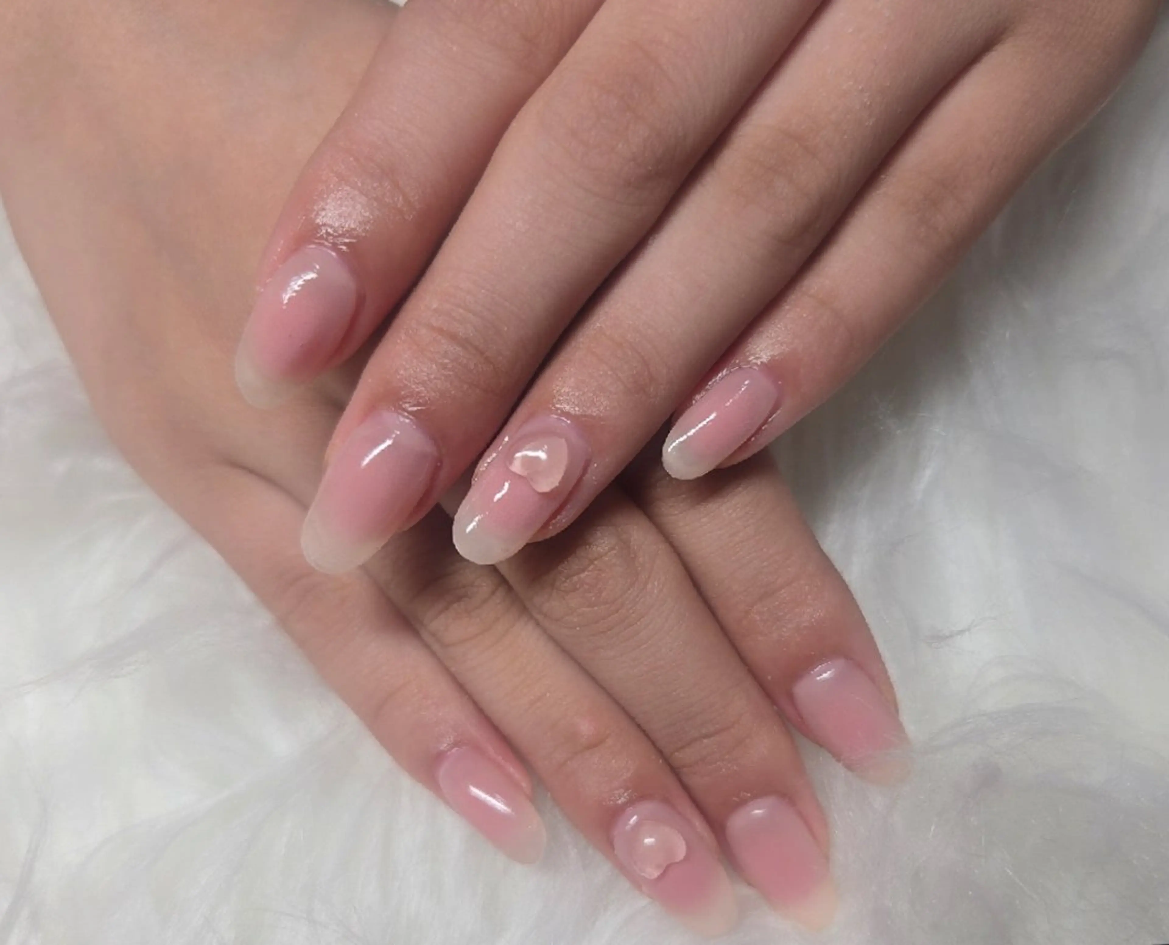 セミロング ハンドネイル LILY Salonのネイルデザイン