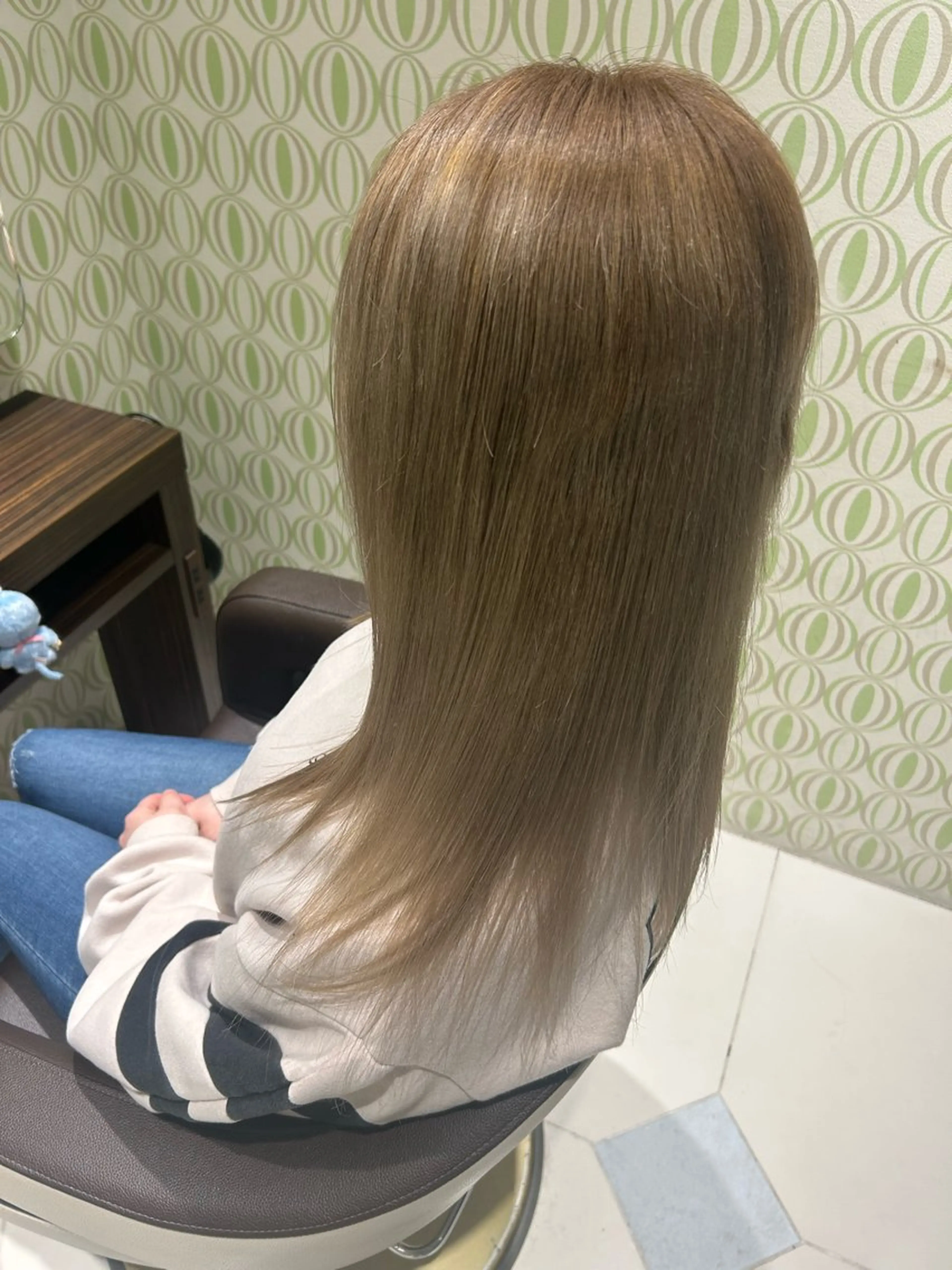 カラー ベージュカラー ミルクティーベージュ ヘアカラー Earth青森浜田店 北村結斗のヘアスタイル