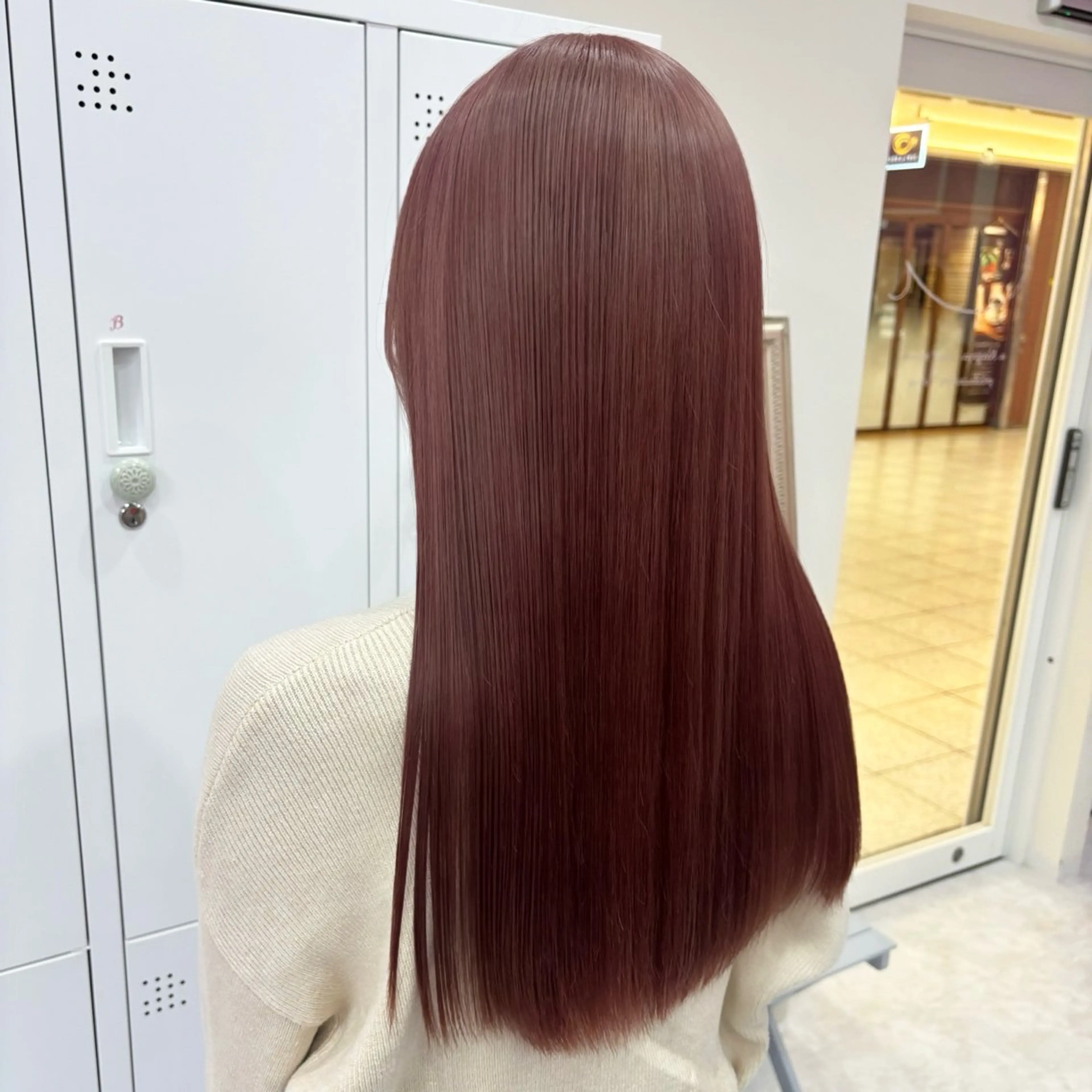 ロング カラー ヘアカラー トリートメント 伊藤 綾のヘアスタイル