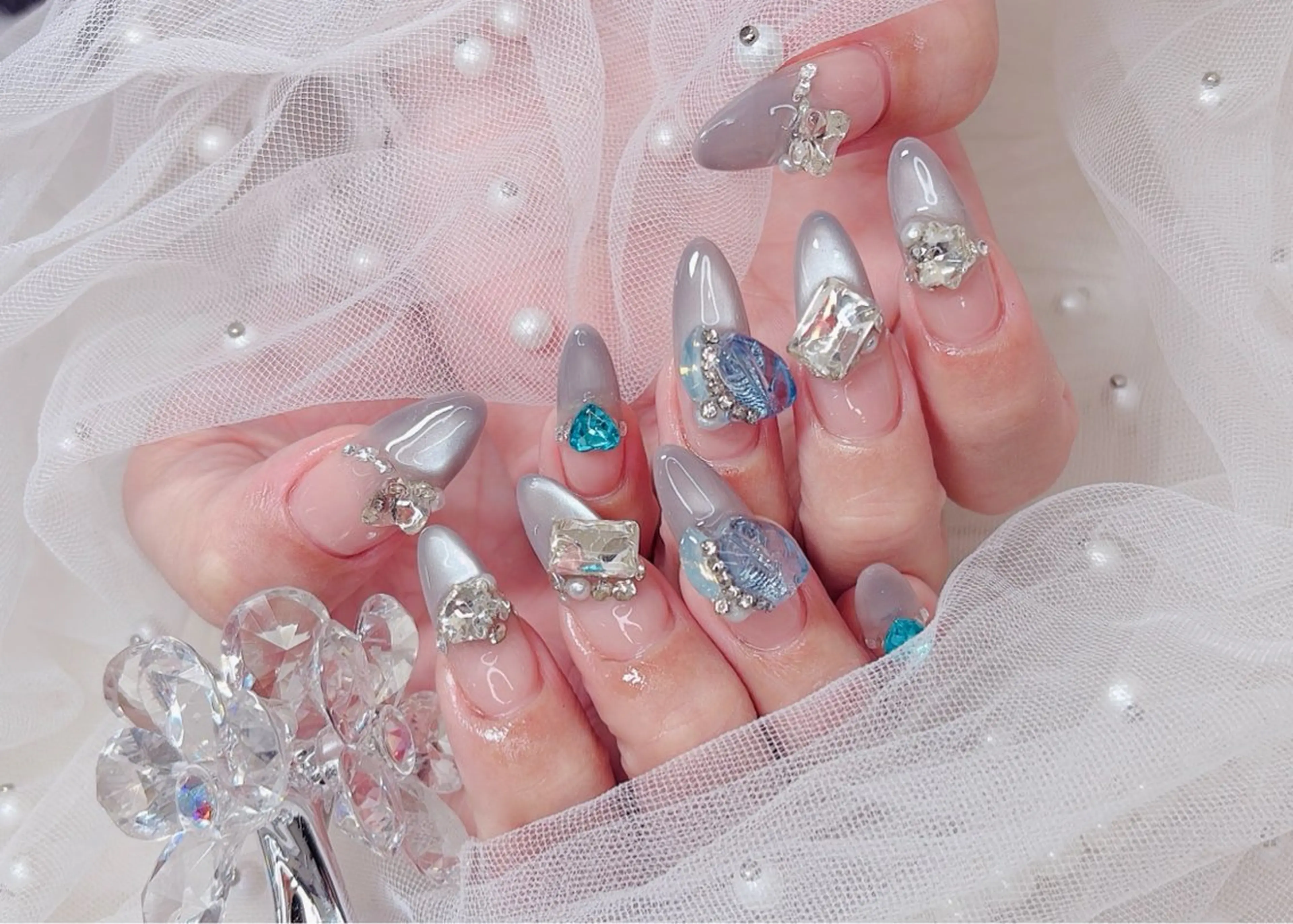 ネイル R nailsalon所属・ナ ナのネイルデザイン