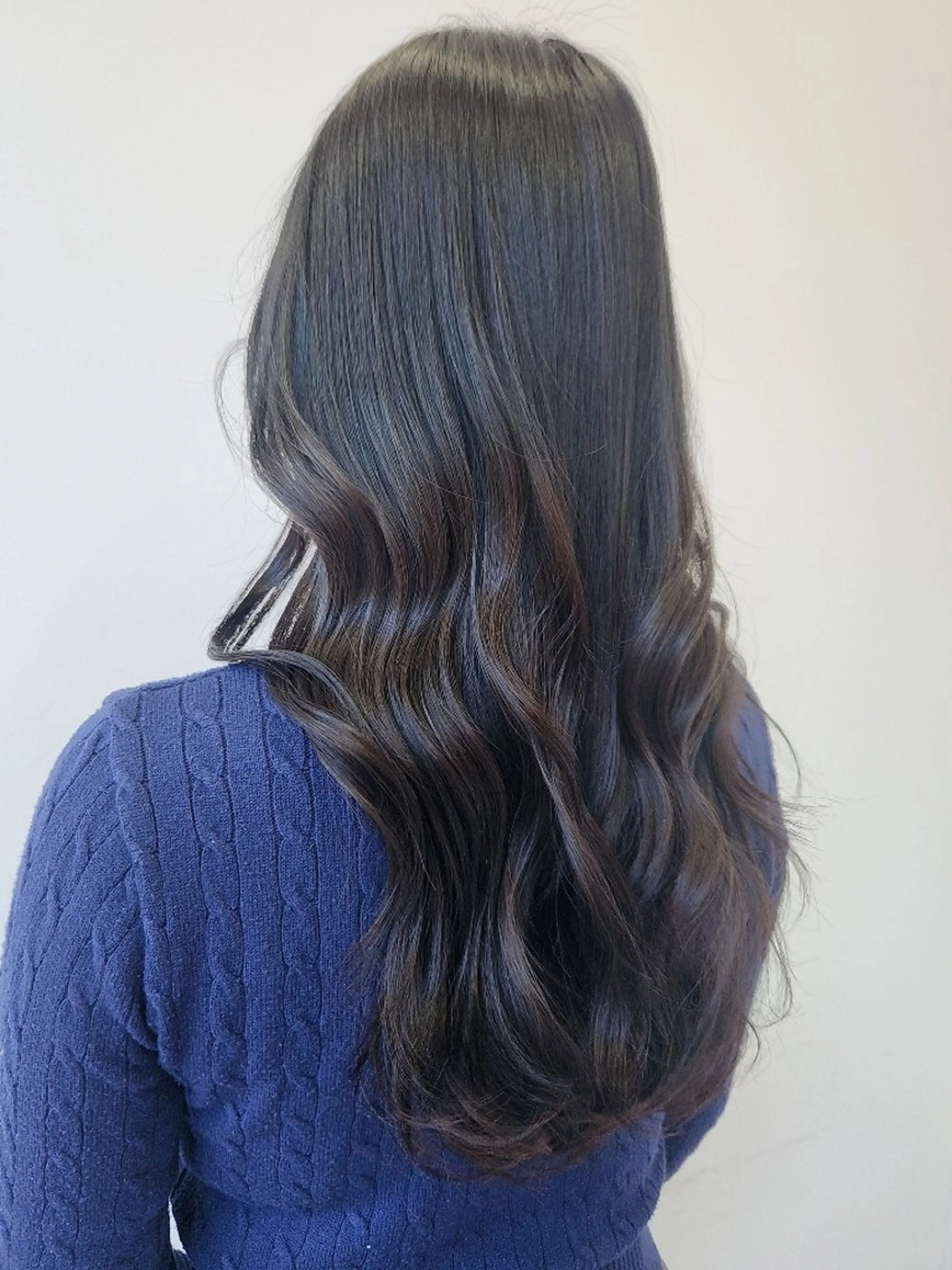 ロング カラー アッシュ アッシュグレー 透明感カラー カット ヘアカラー トリートメント Nanako。/韓国 ヘア/顔周りカットのヘアスタイル