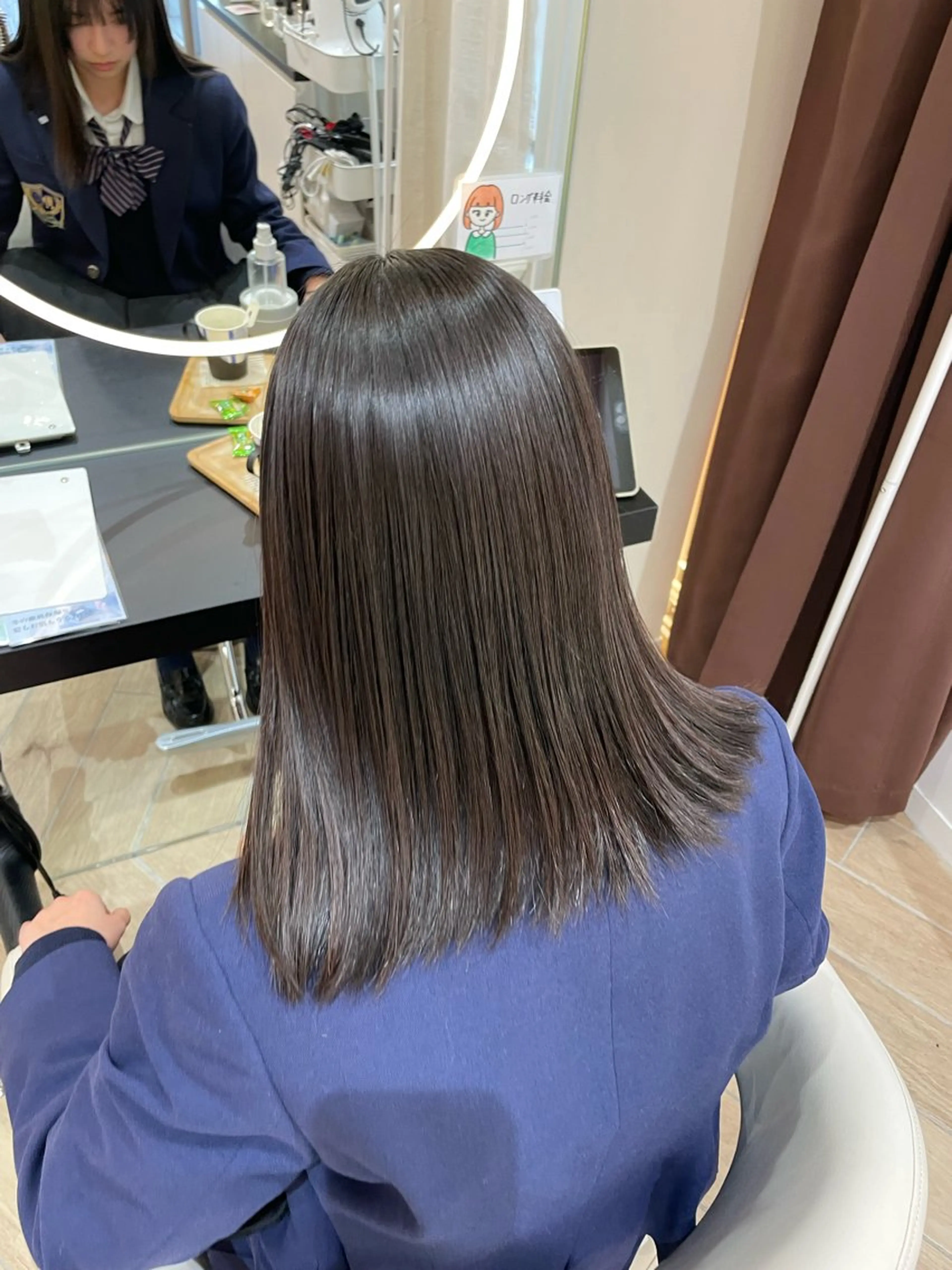 セミロング 縮毛矯正 艶髪/ハイトーン ️🫧rino🫧のヘアスタイル