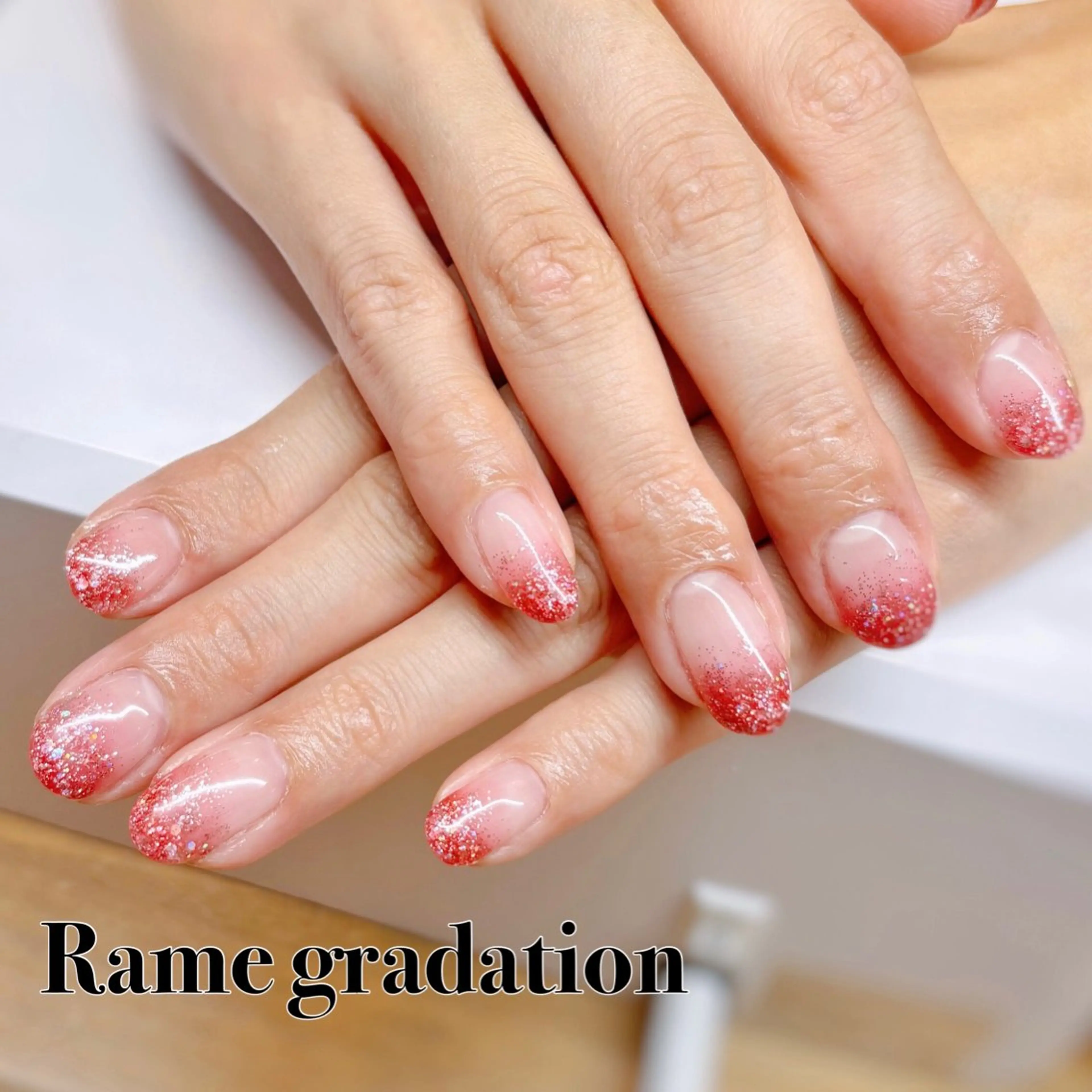 ネイル グラデーション ラメ(グリッター) ネイルサロンエーナイン本店所属・【モデル募集中】 hina🌼のネイルデザイン