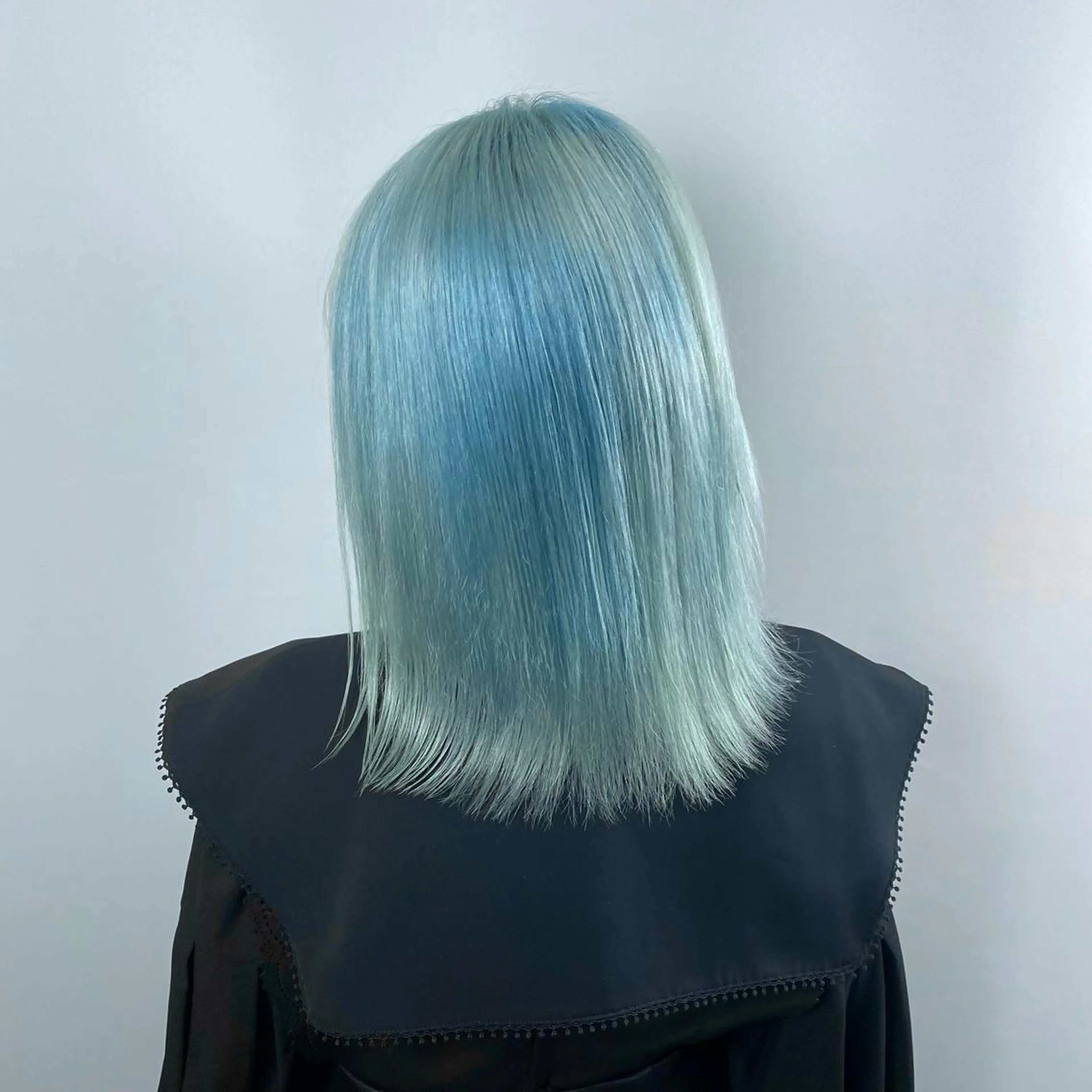 ミディアム カラー ブリーチ ブルーカラー ダブルカラー 髪質改善/美髪矯正/ ハイトーン Kuroのヘアスタイル