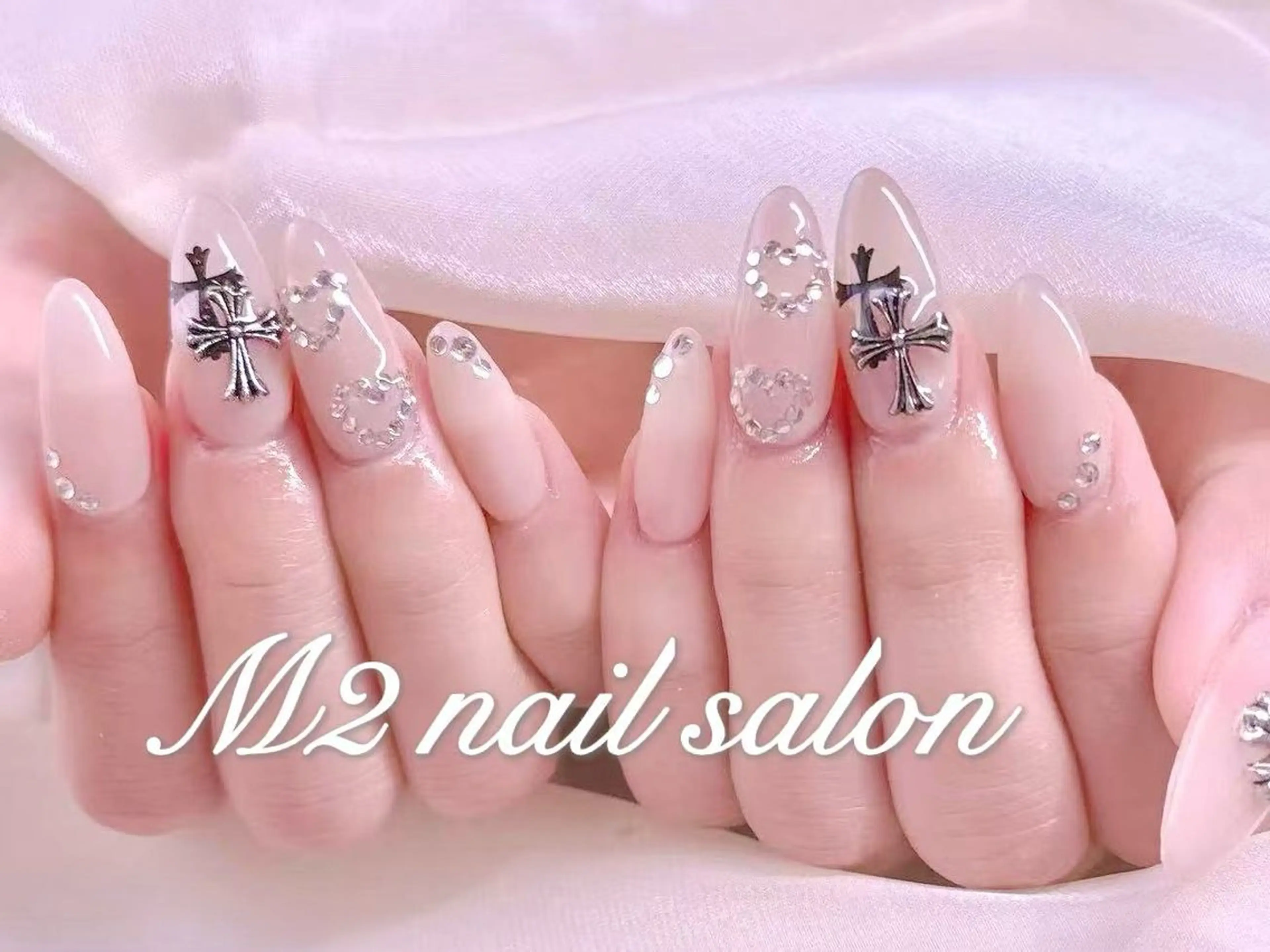 ネイル ハンドネイル ハンドケア リン リンのネイルデザイン