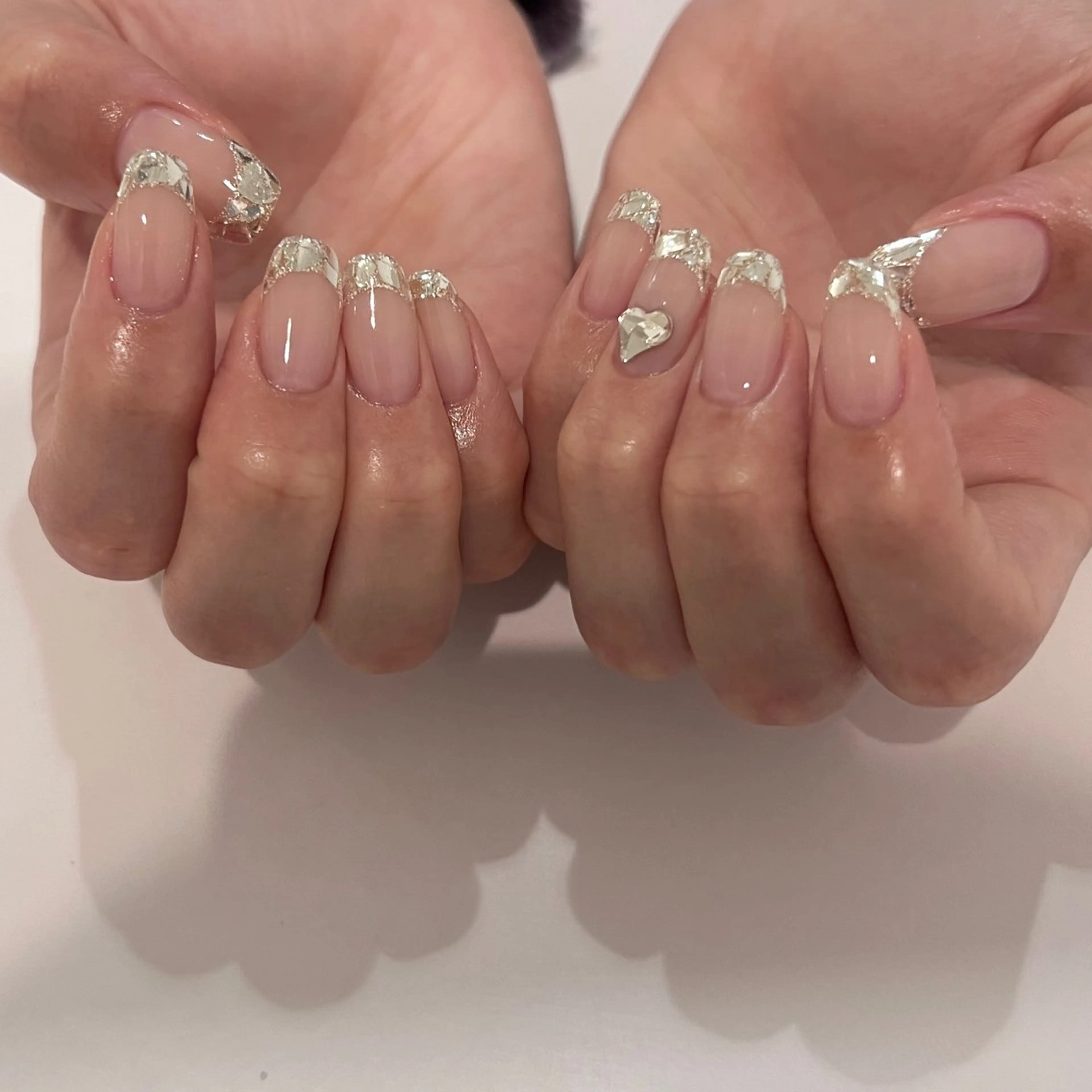 ネイル アートネイル フレンチネイル ガラスフレンチ ハート 韓国ネイル ハンドネイル REHTOF ｜朝7時Open☀️のネイルデザイン