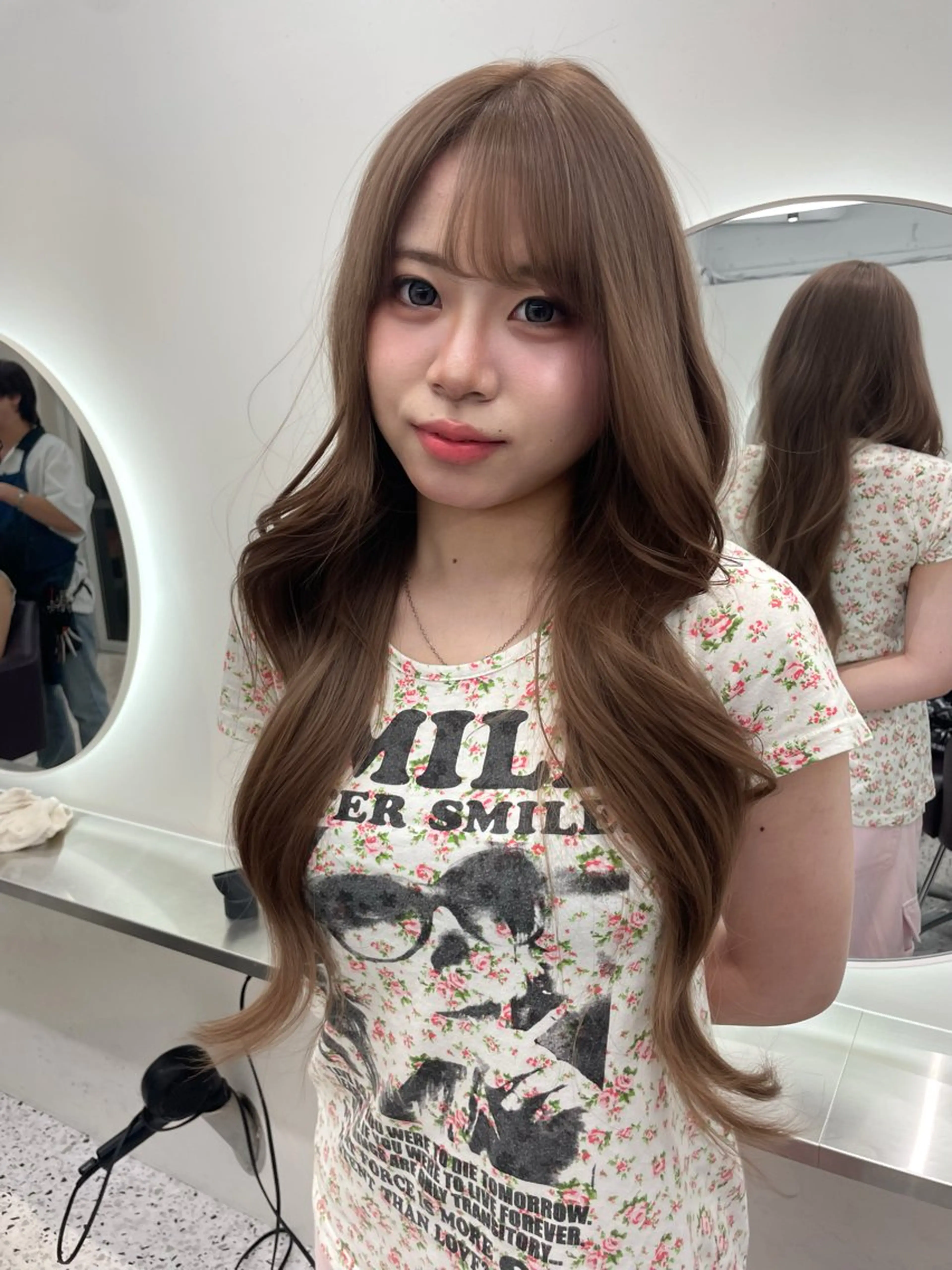 ロング カラー ヘアアレンジ ヘアカラー 艶髪ハイトーン 💎yuuki💎のヘアスタイル