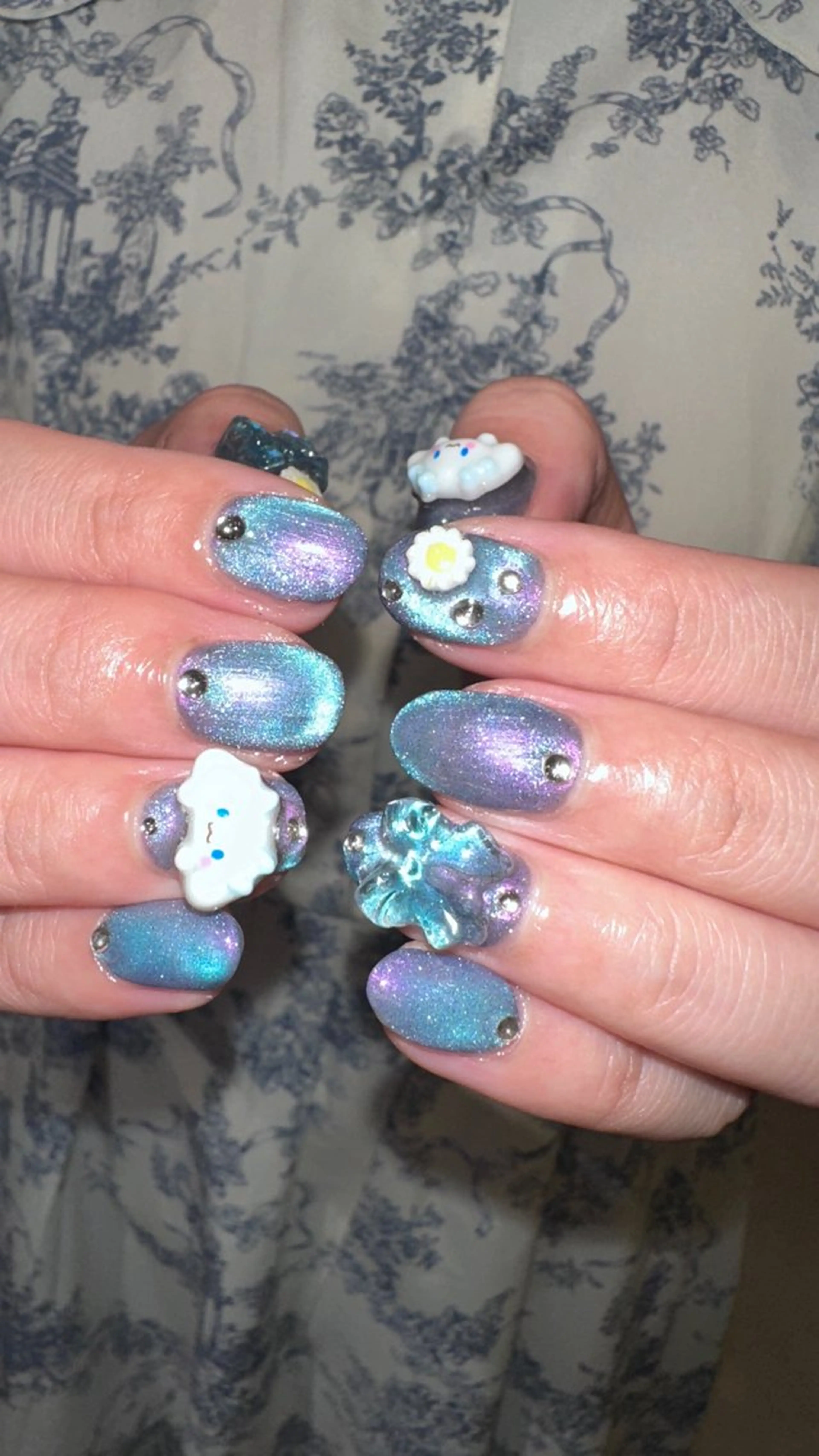 ネイル ハンドネイル 👽個性派ネイル🎀 komachiのマツエク・マツパデザイン