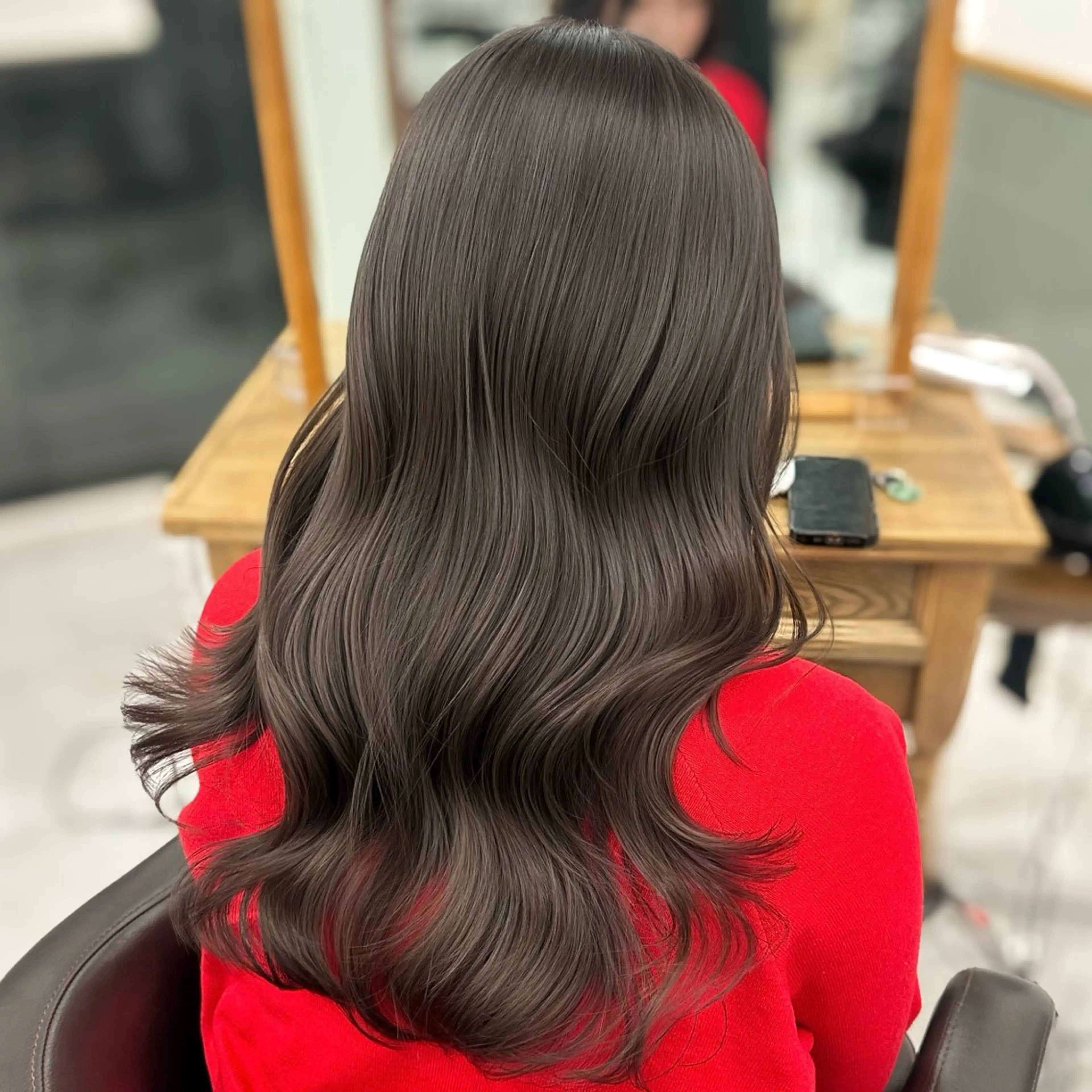 セミロング カラー カット ヘアカラー トリートメント ブリーチなし/レイヤ ー特化🌈Tommyのヘアスタイル