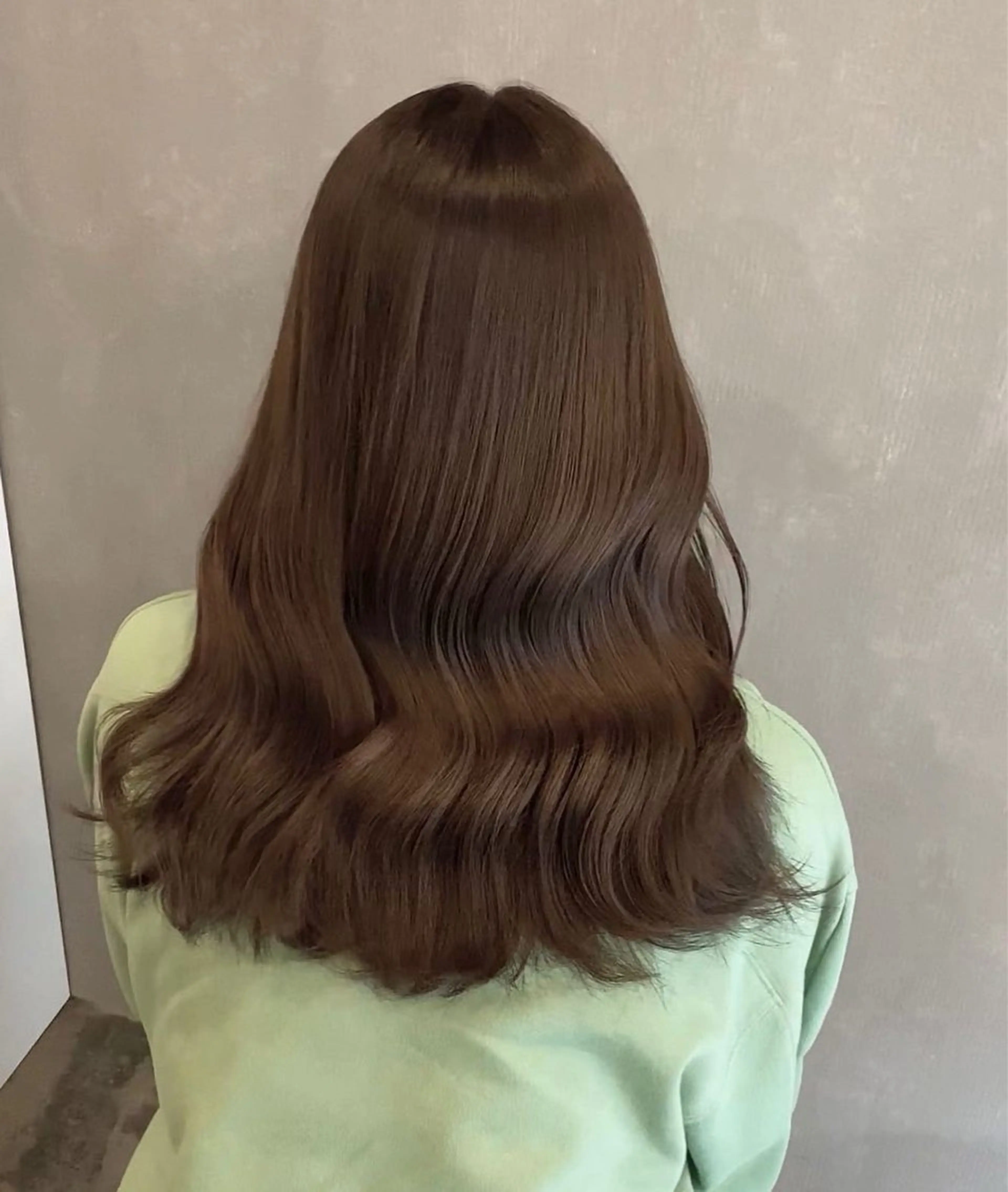 ミディアム カラー カット ヘアカラー トリートメント ブリーチなしカラー/ 顔周りレイヤーカットのヘアスタイル