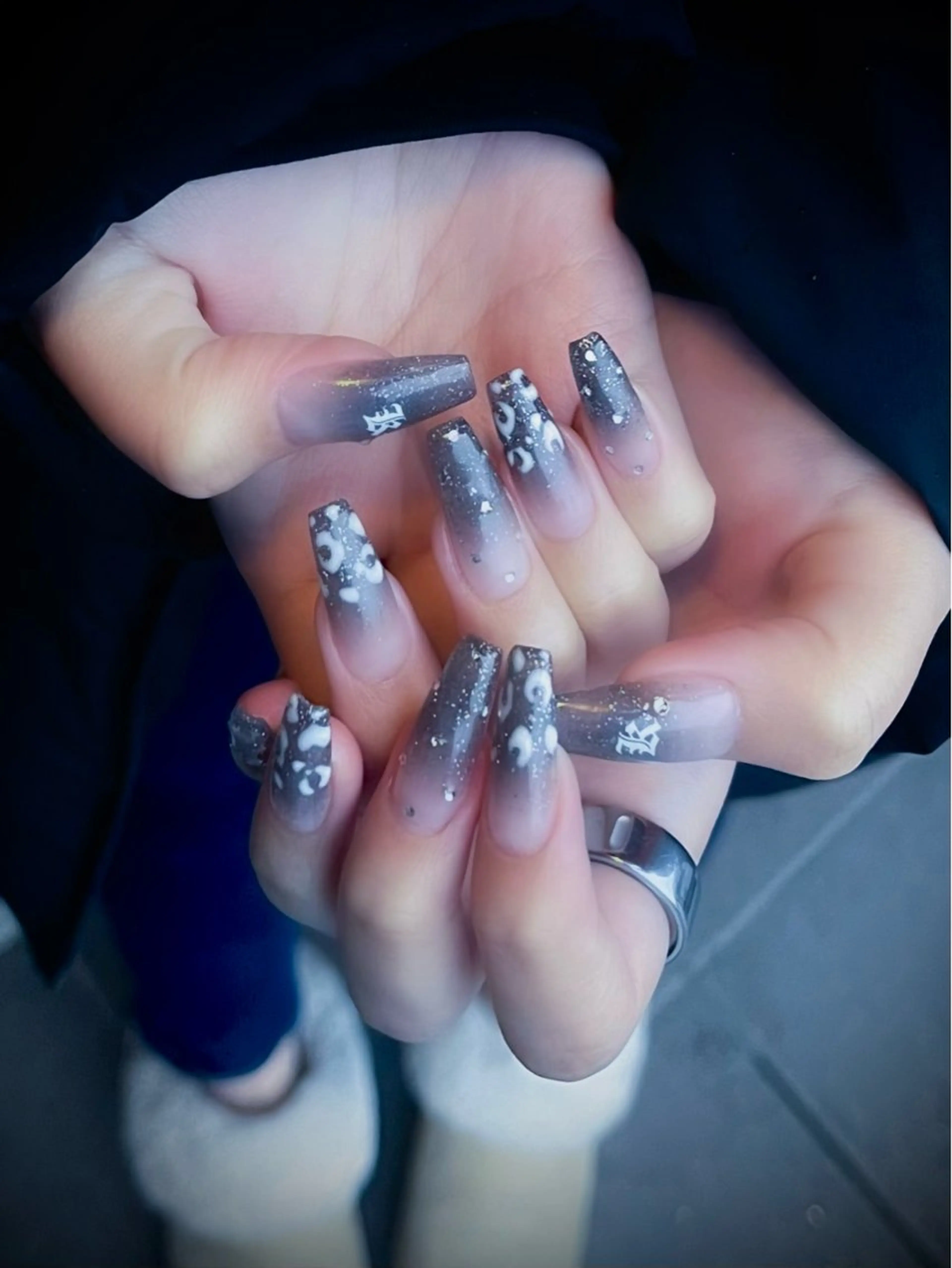 ネイル キラキラネイル マグネットネイル ワンカラーネイル スカルプネイル ワンホンネイル nine.🦋 YUKOのネイルデザイン