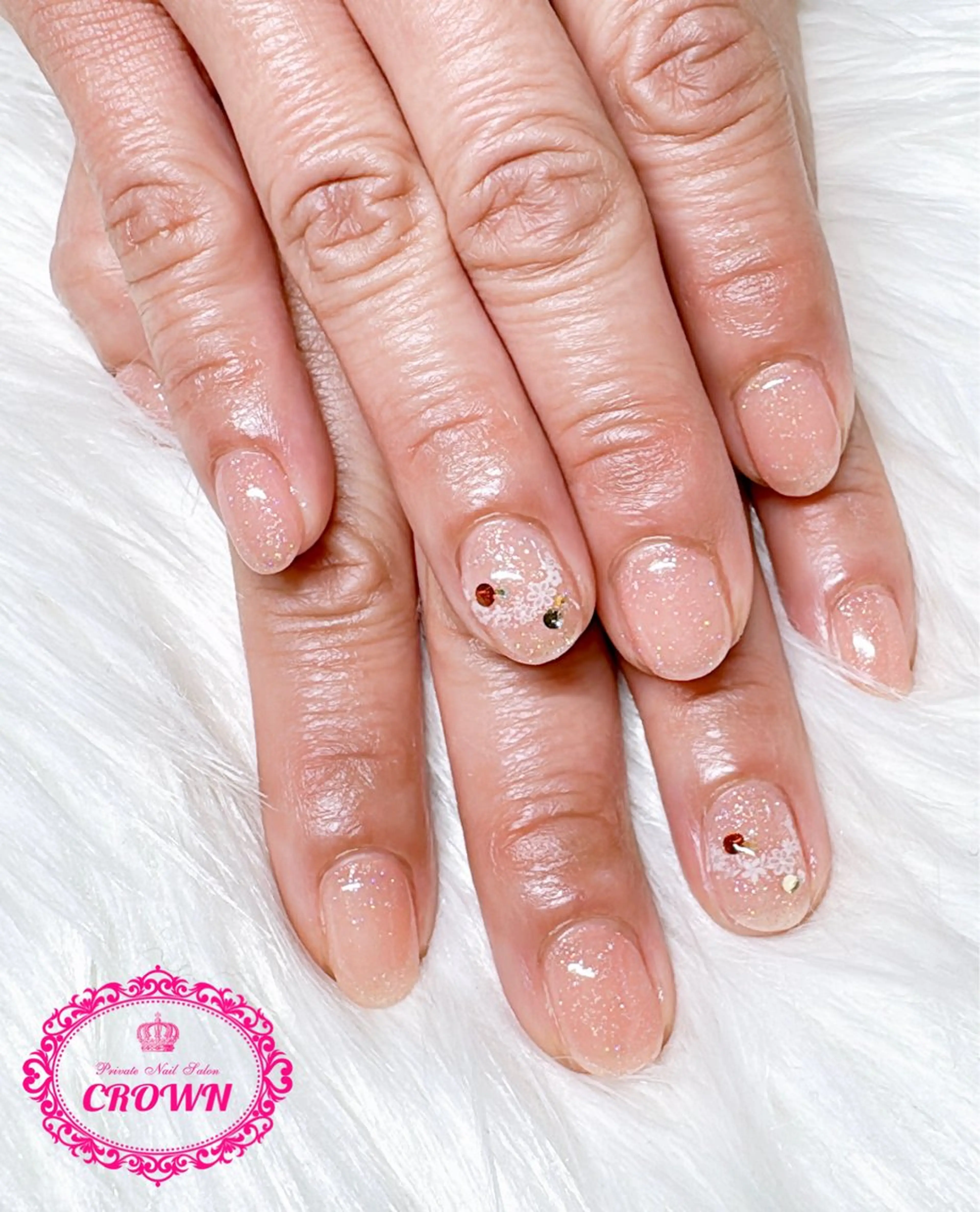 ネイル CROWN プライベートサロンのネイルデザイン