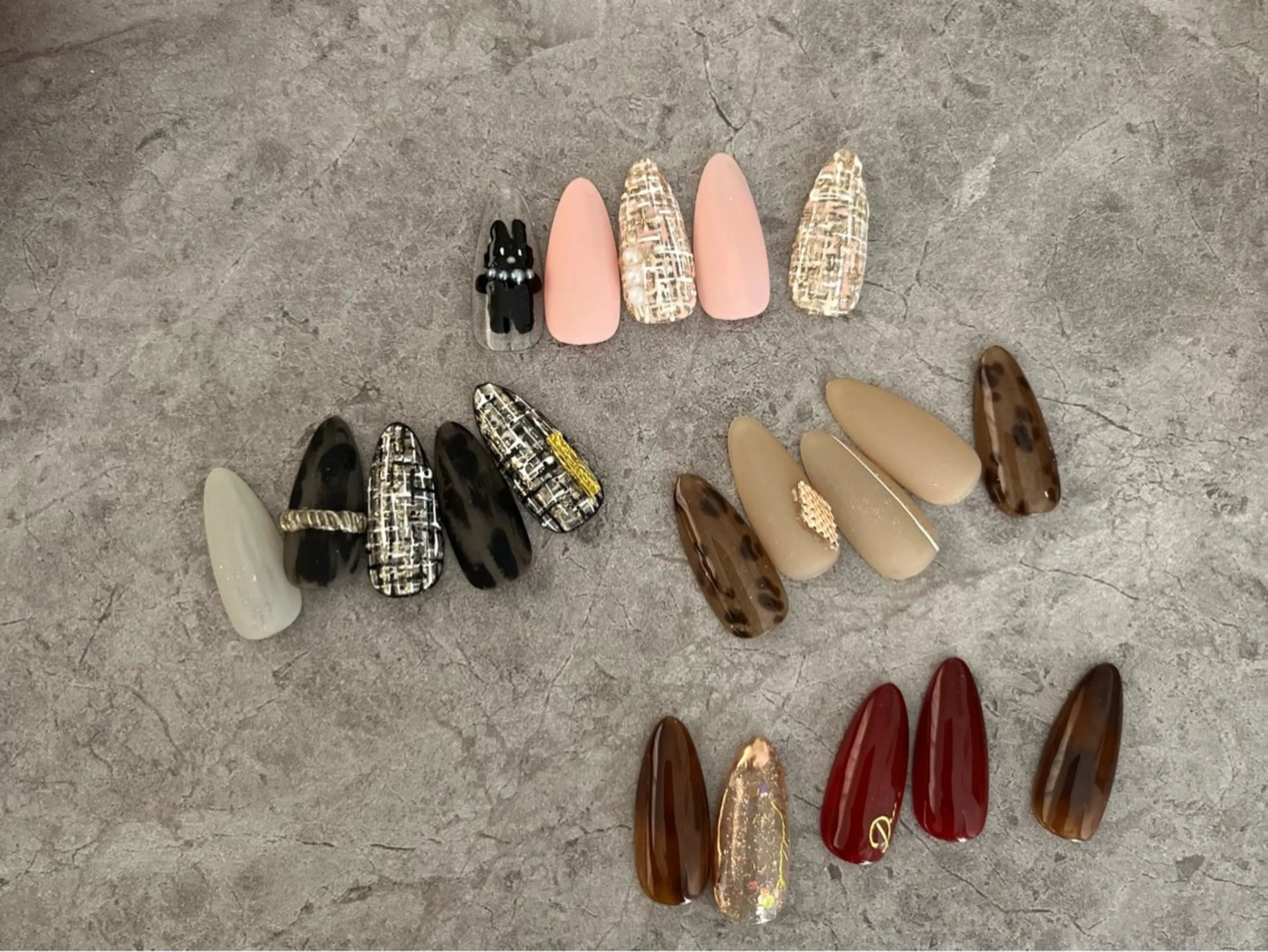 ネイル べっ甲ネイル ツイードネイル 城東区ネイルサロン carpediemのネイルデザイン