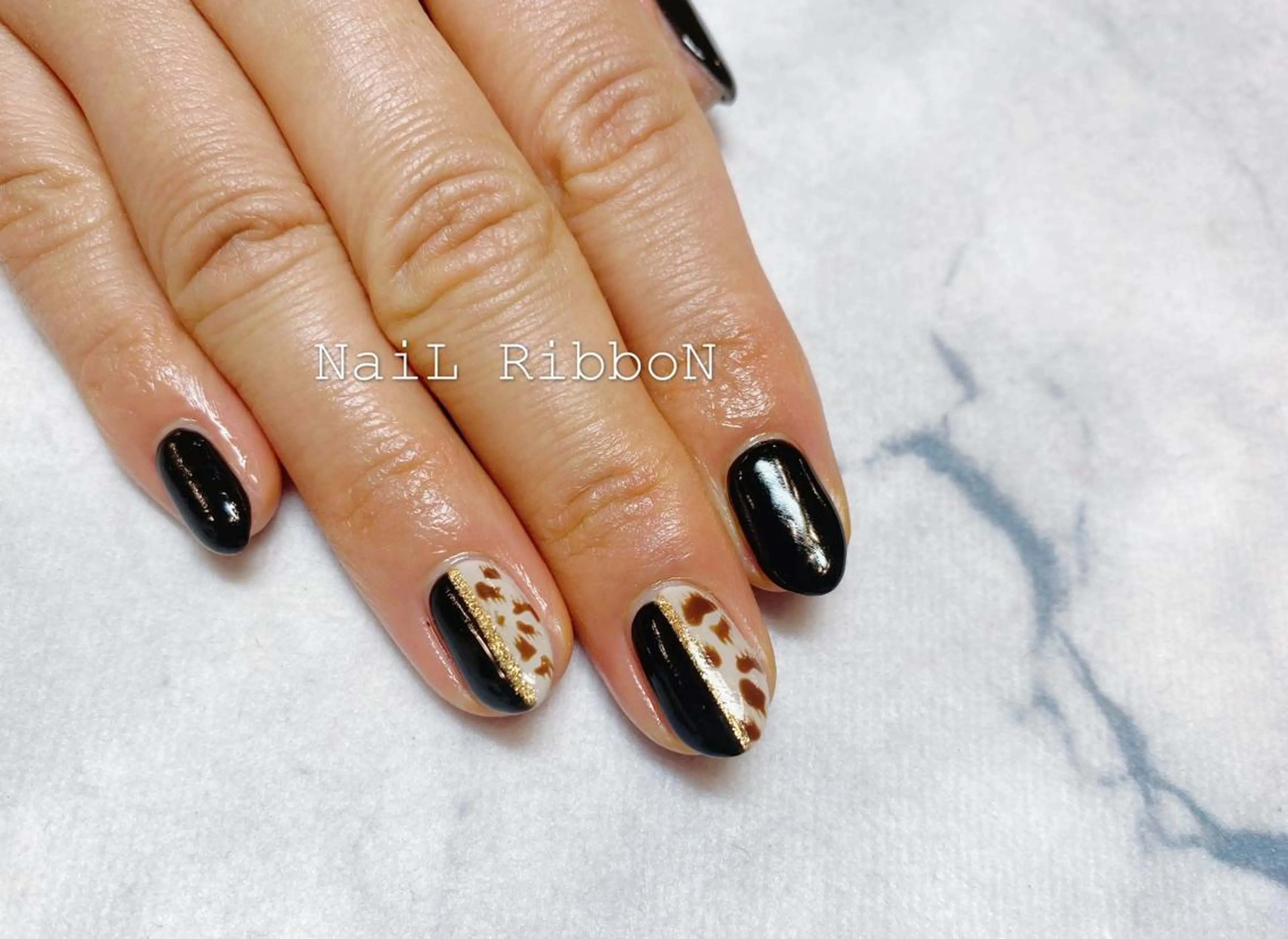 ネイル ネイルリボン 伊藤のネイルデザイン