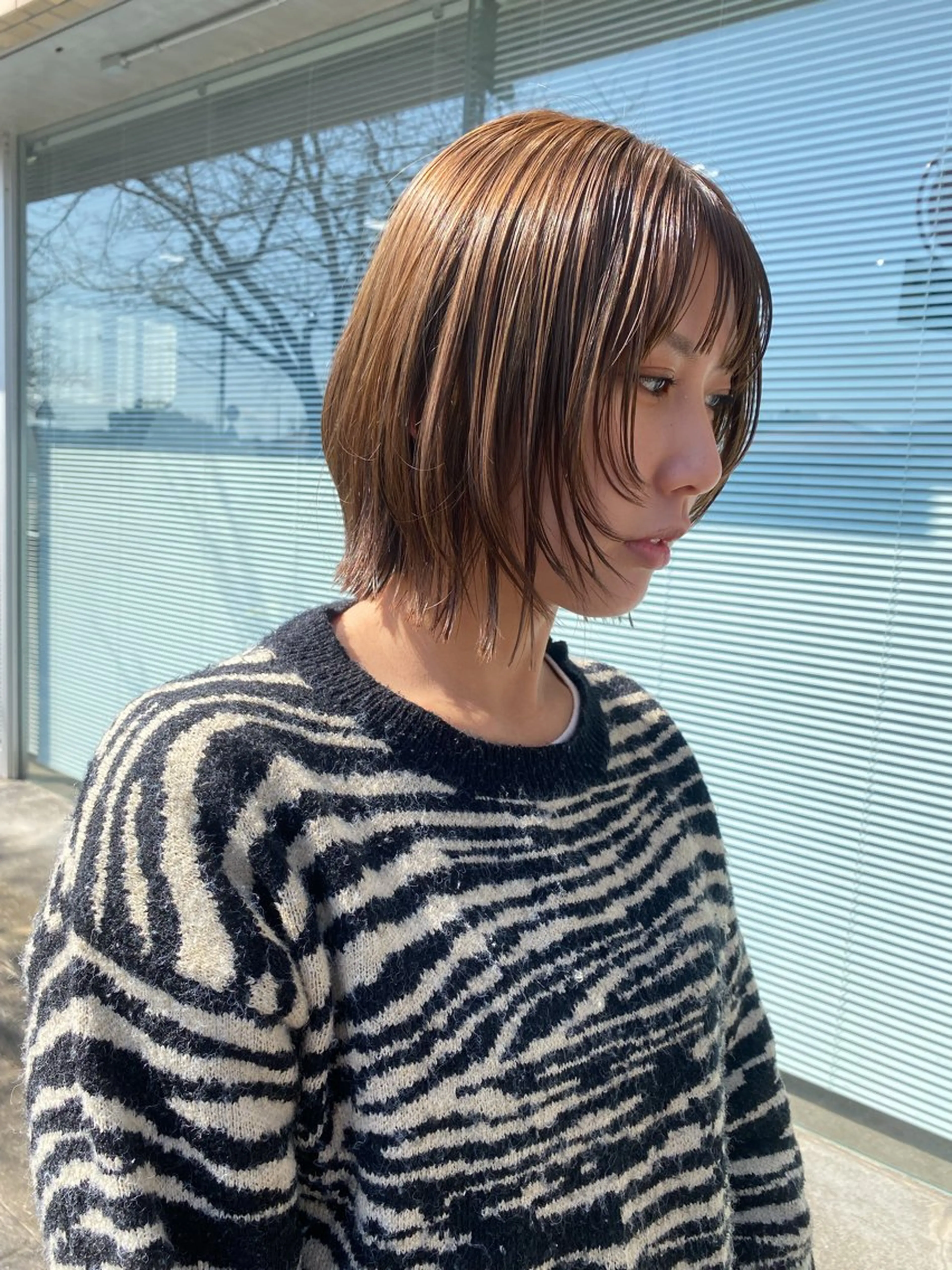 ショート カラー ボブレイヤー ベージュカラー 透明感カラー ボブ レイヤーカット カット ヘアカラー トリートメント qpula misuzuのヘアスタイル