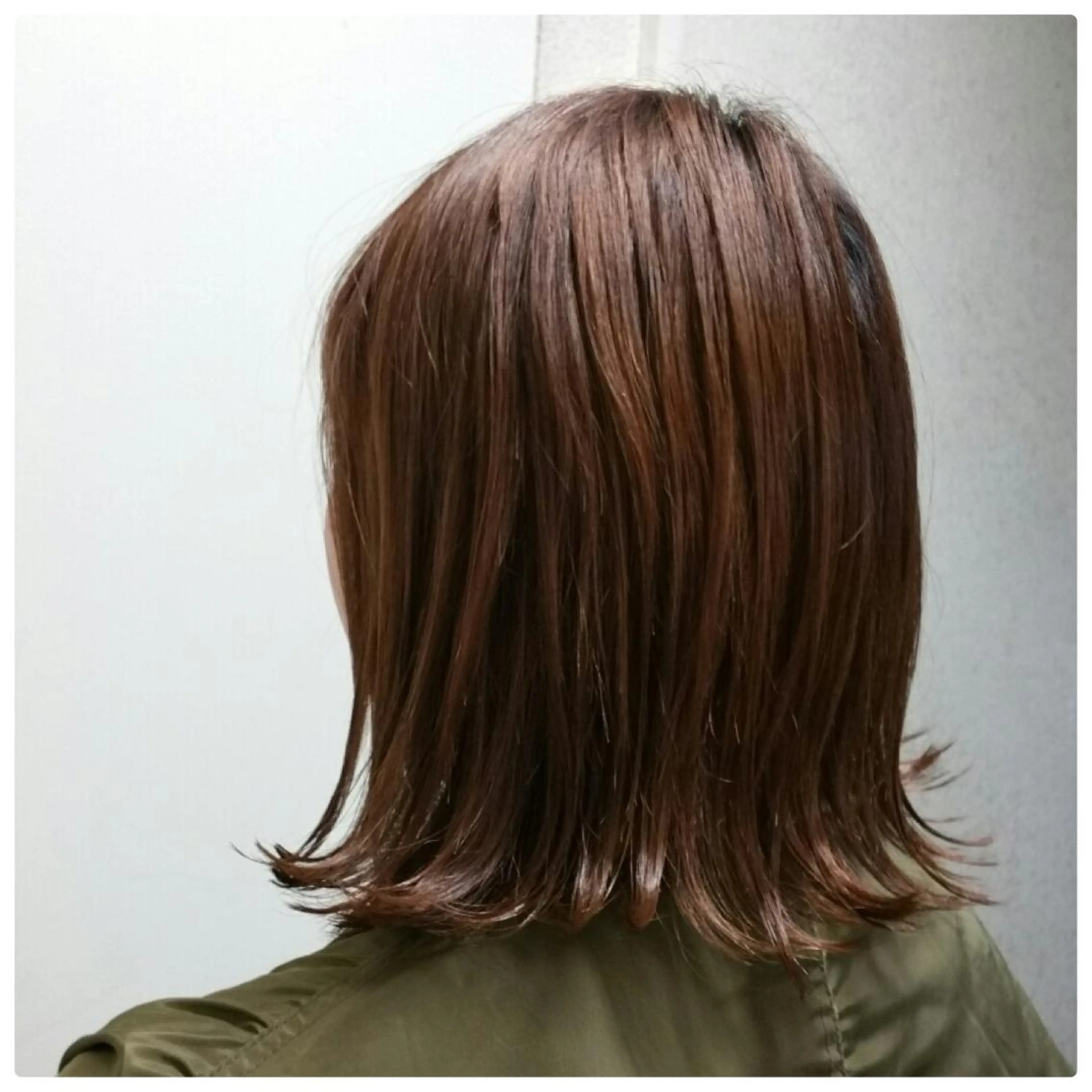 ミディアム カラー ブラウンカラー 透明感カラー オレンジ オレンジブラウン ボブ gen所属・坂元 智信のヘアスタイル