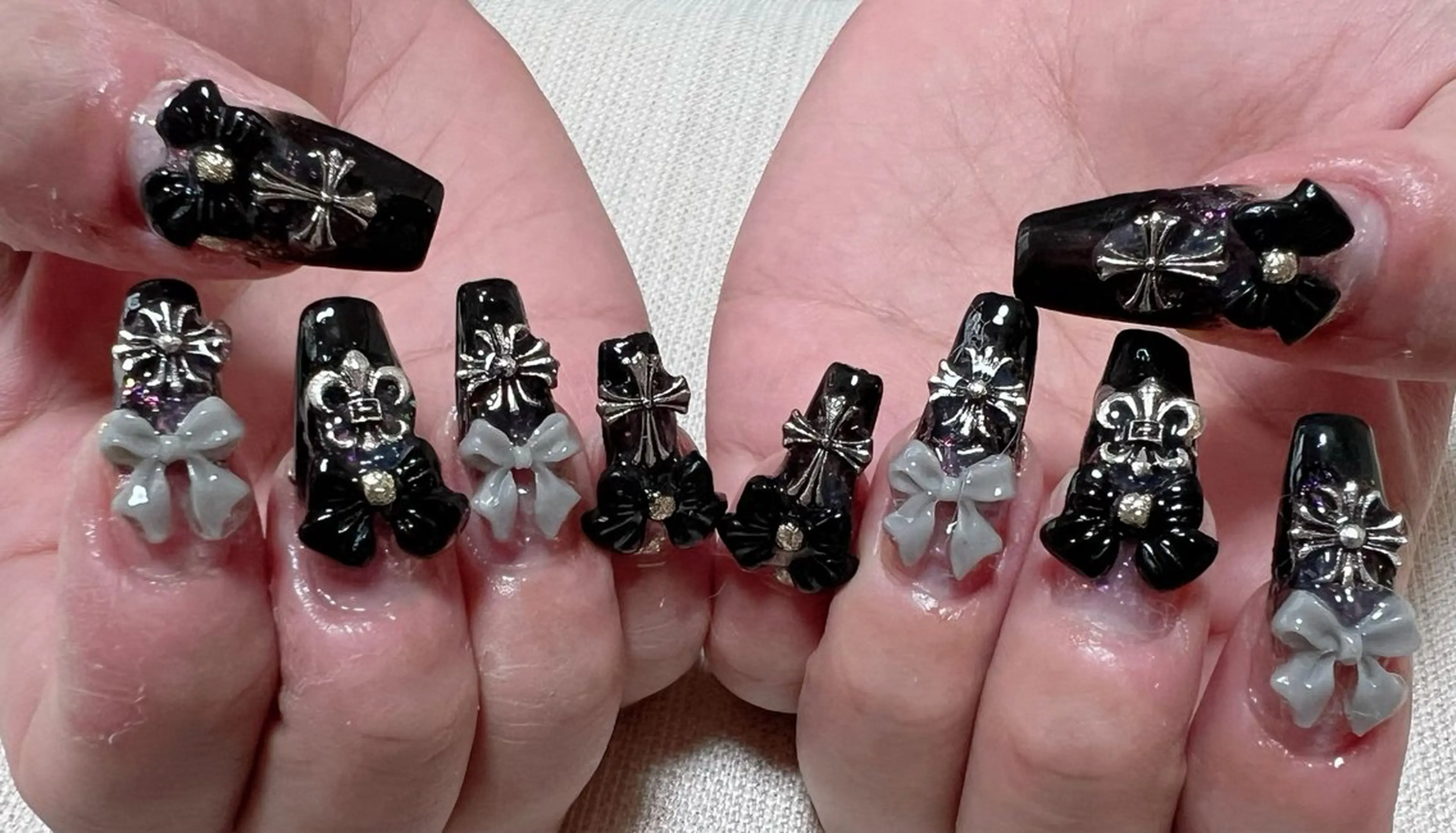 【ハンド】【オフ込み】つけ放題⭐︎長さ出し不可⭐︎自爪ジェル&パーツのメニュー★の写真