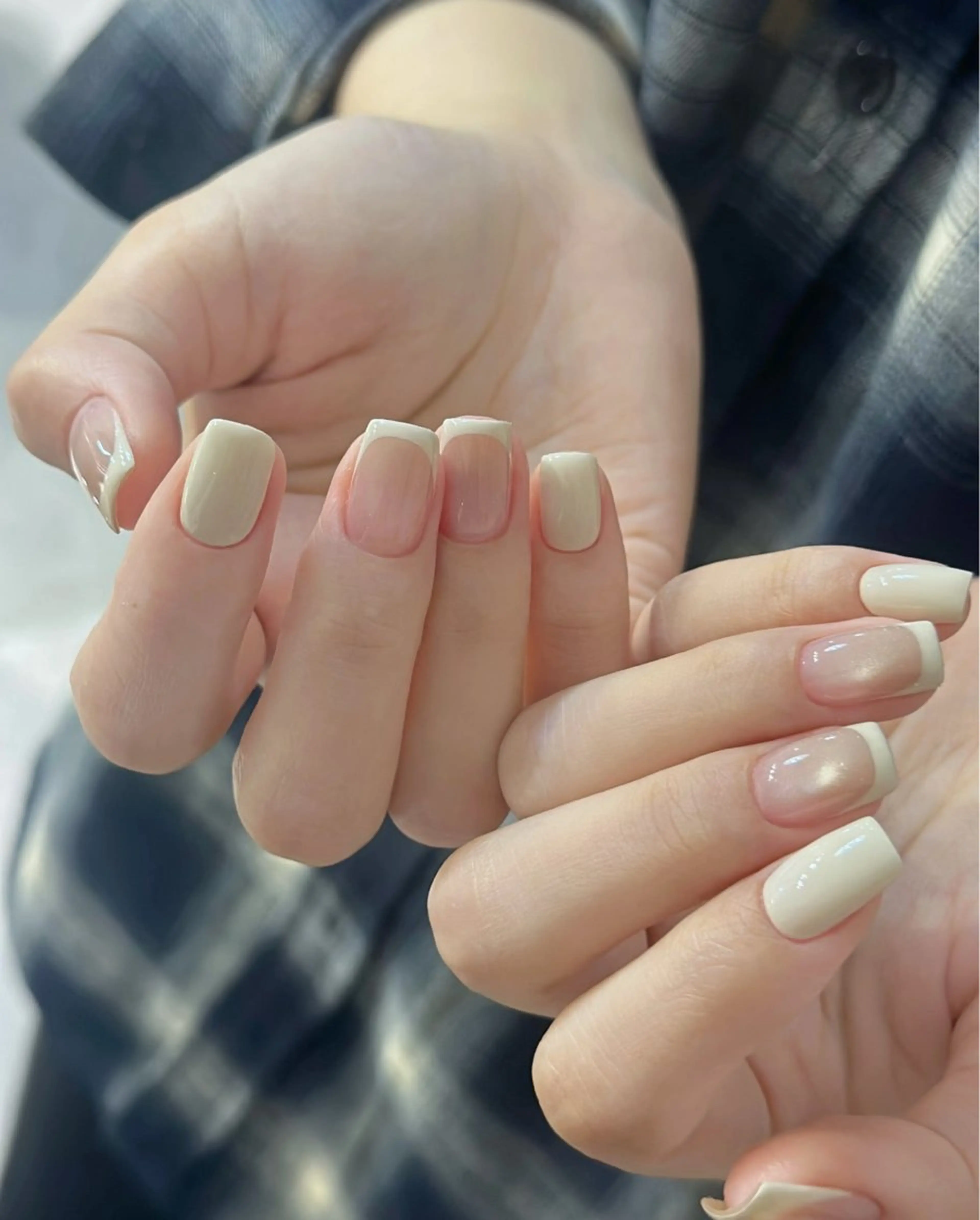 ネイル オーロラネイル 長さ出し フットネイル 韓国ネイル ラメ(グリッター) ハンドネイル 👍thumbs up nail👍のネイルデザイン