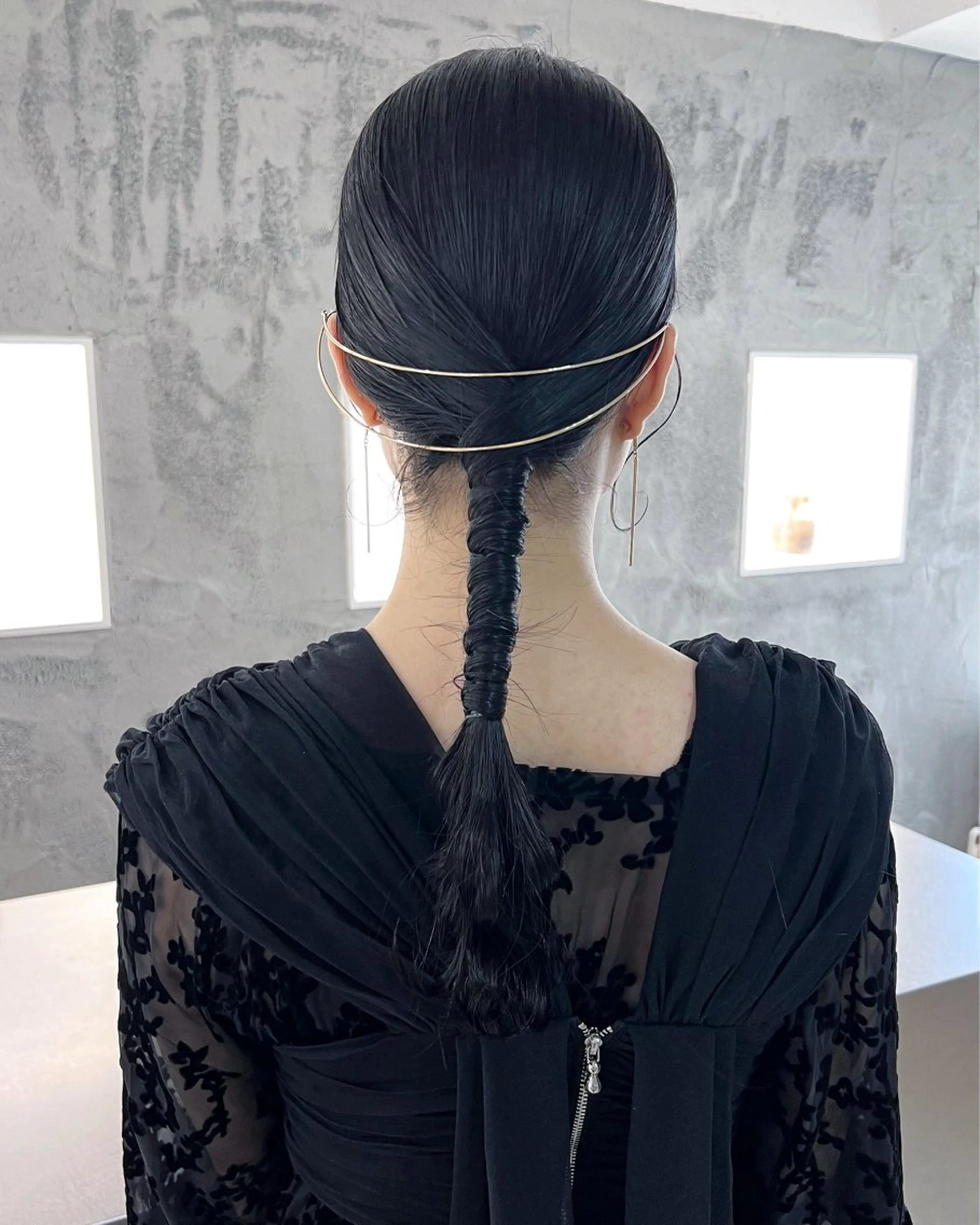 セミロング ヘアアレンジ ヘアセット karin🌛ボブ／ 透明感たっぷりカラーのヘアスタイル